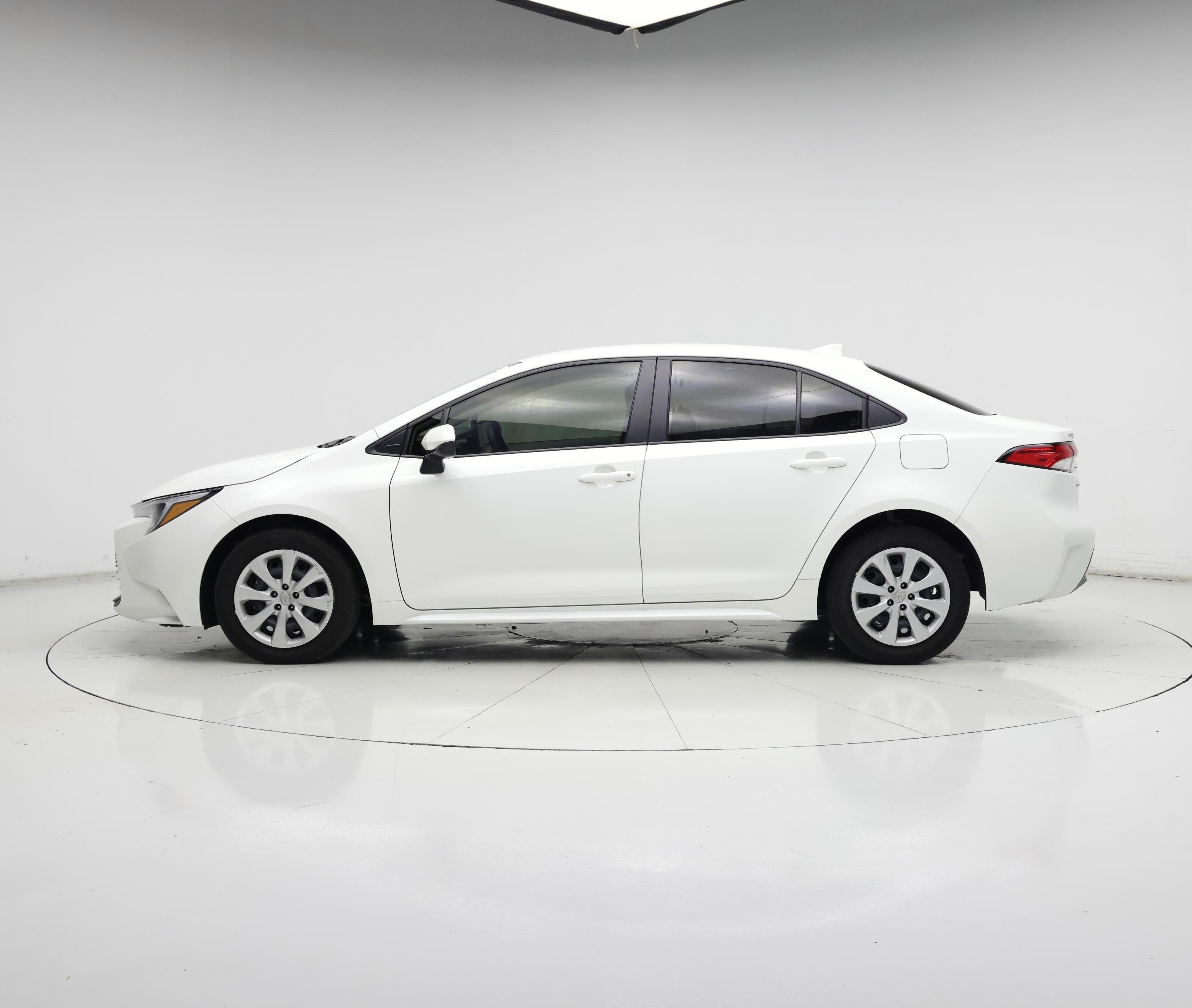 Thumbnail: 2024 Toyota Corolla - 3