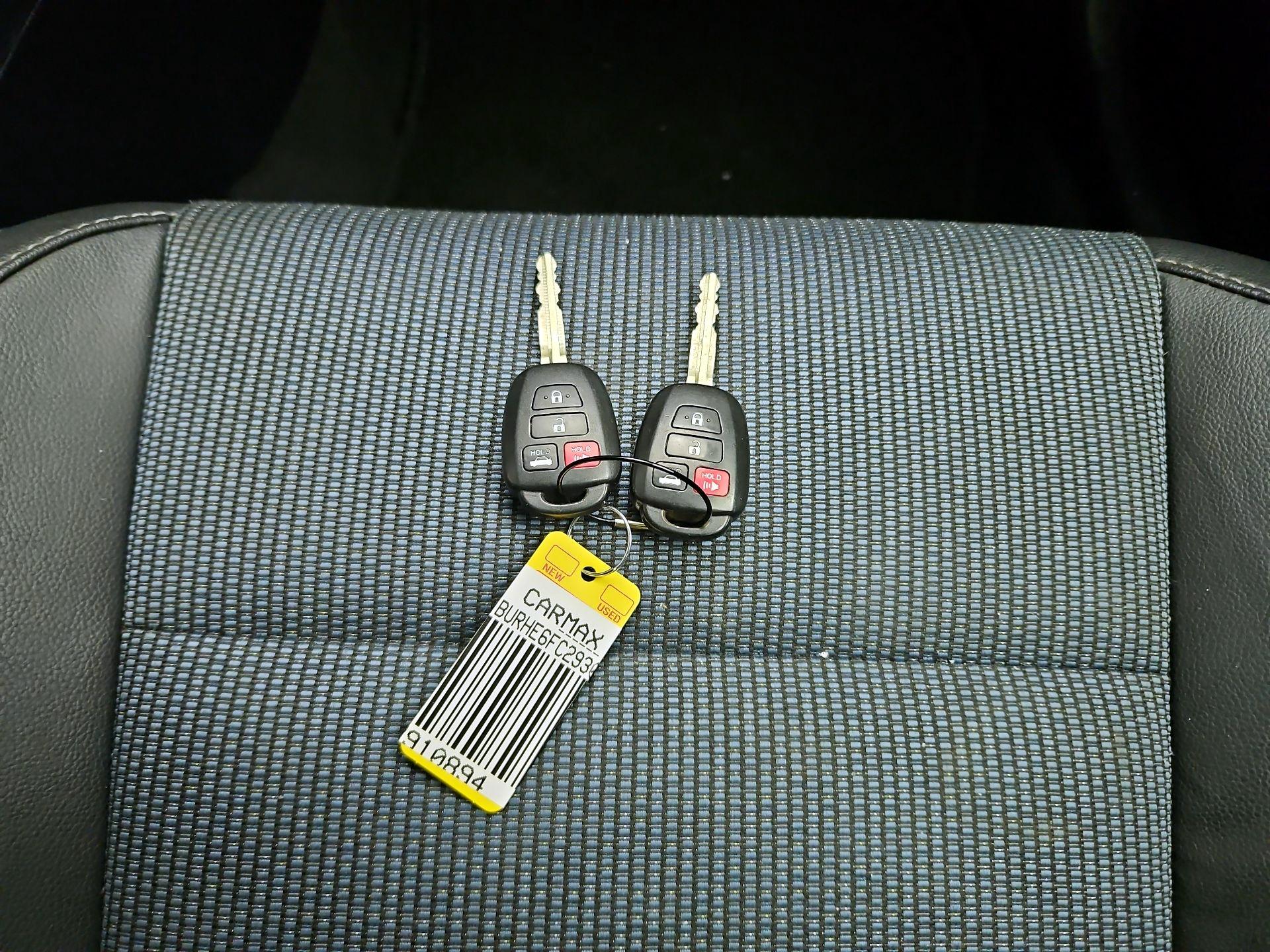 Thumbnail: 2015 Toyota Corolla - 20