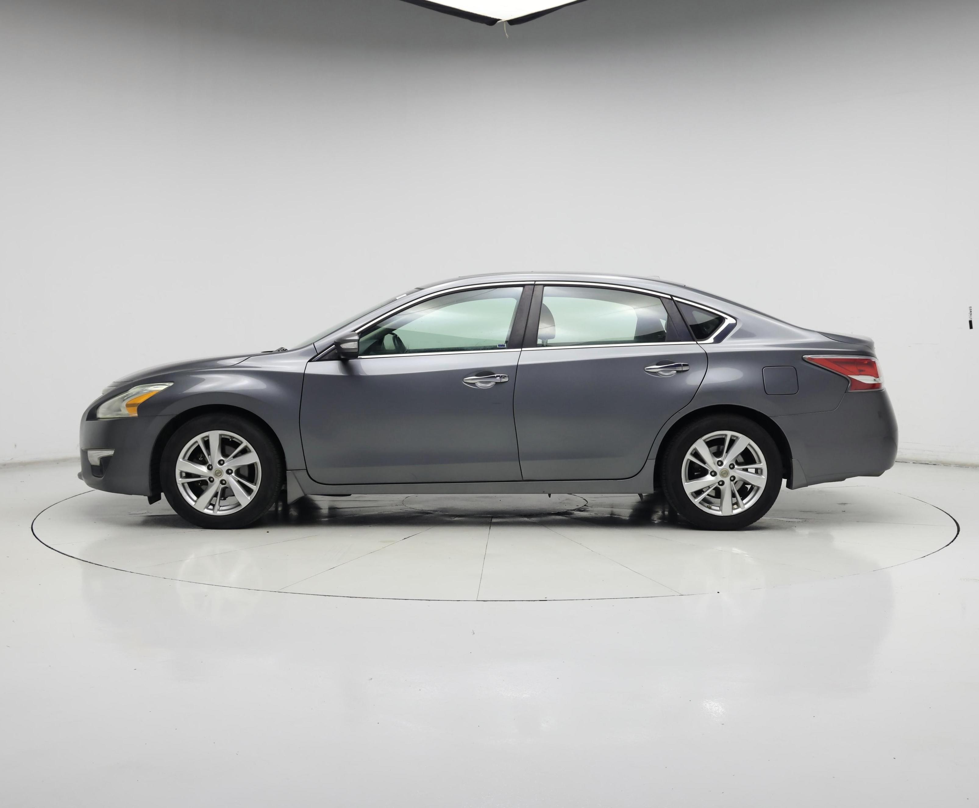 Thumbnail: 2015 Nissan Altima - 3