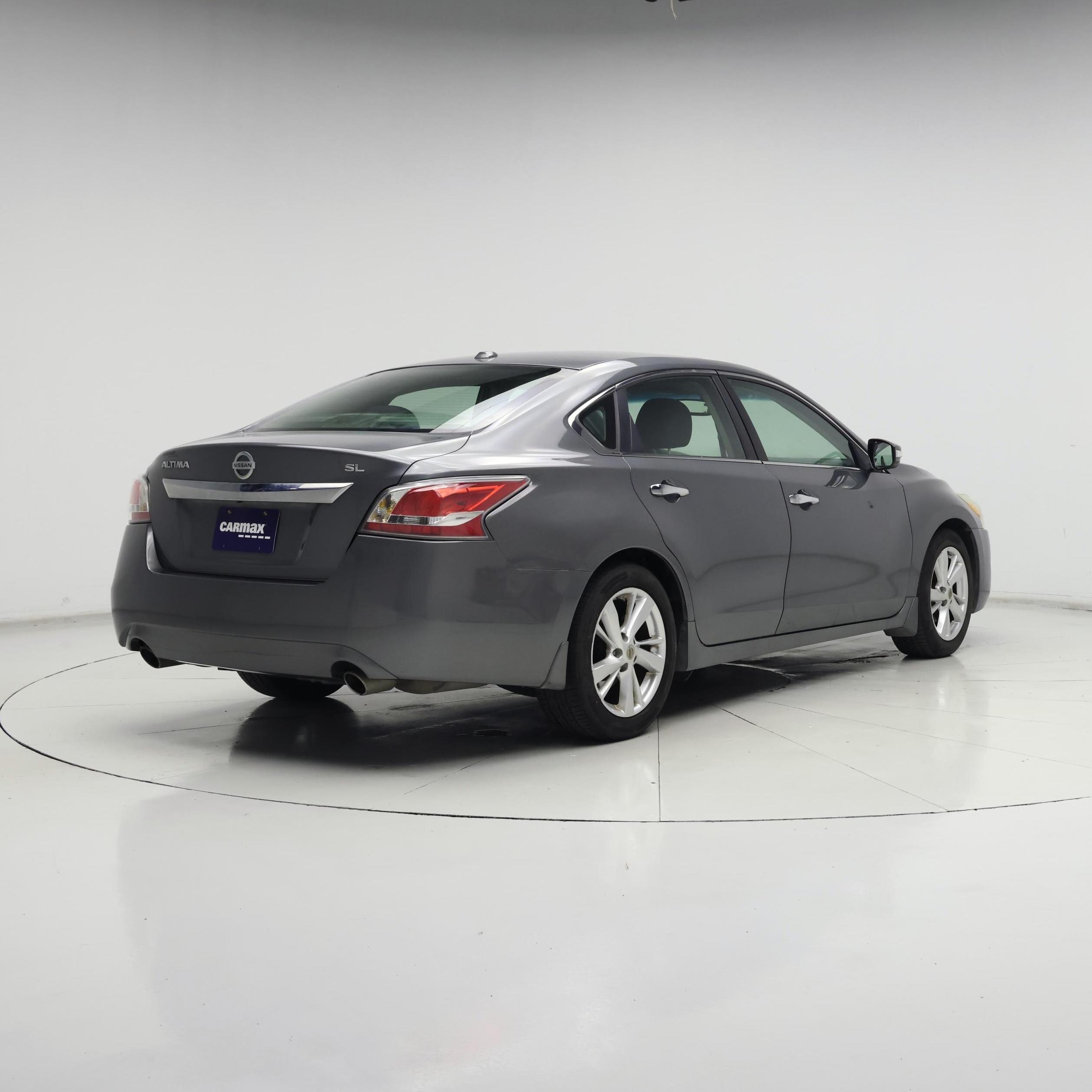 Thumbnail: 2015 Nissan Altima - 8