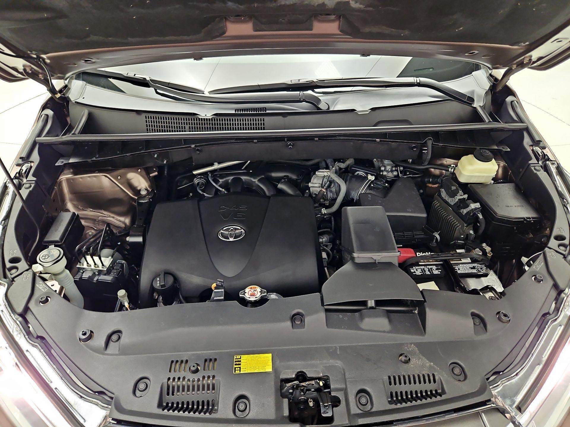 Thumbnail: 2018 Toyota Highlander - 19