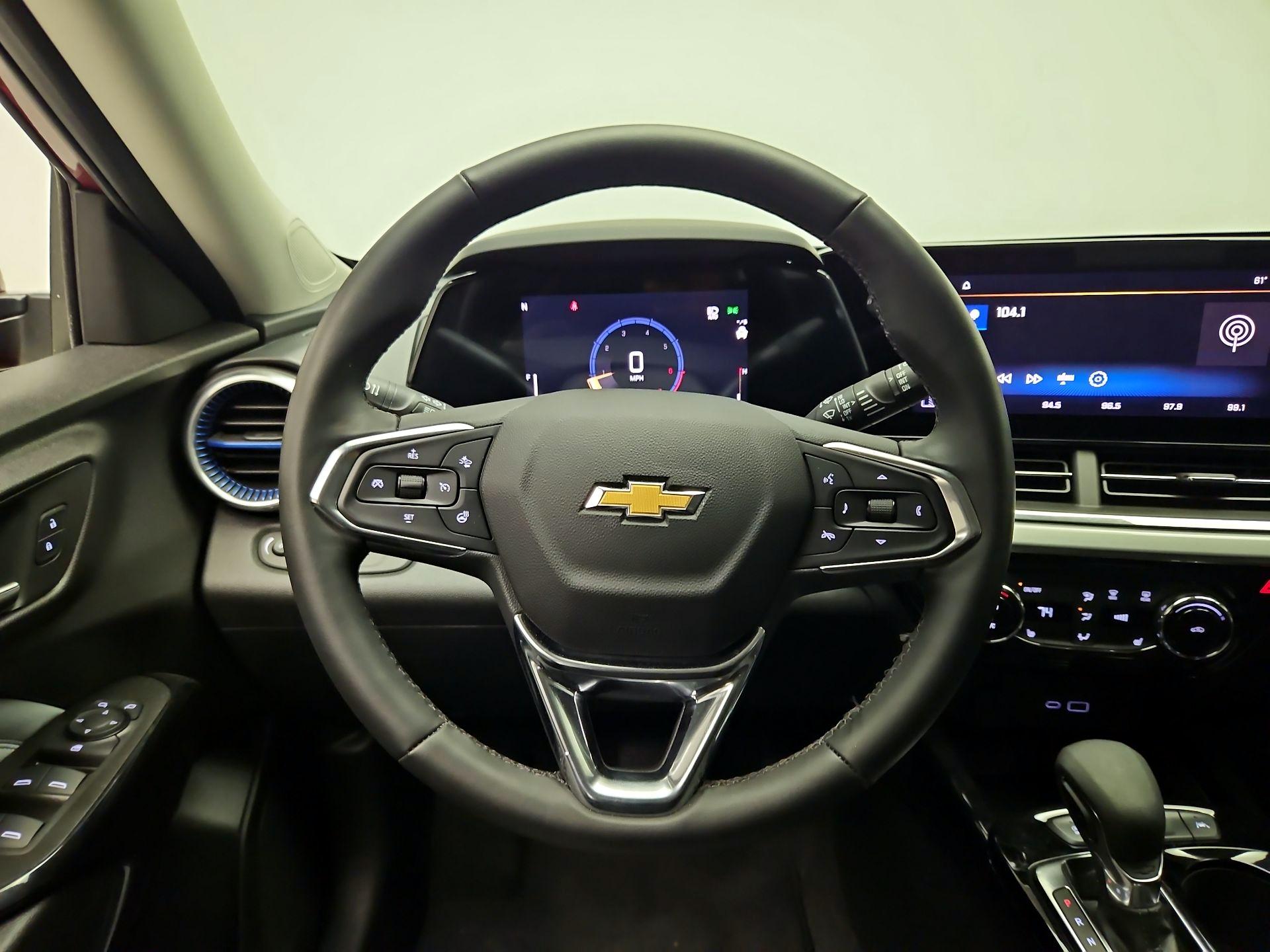 Thumbnail: 2025 Chevrolet Trax - 10