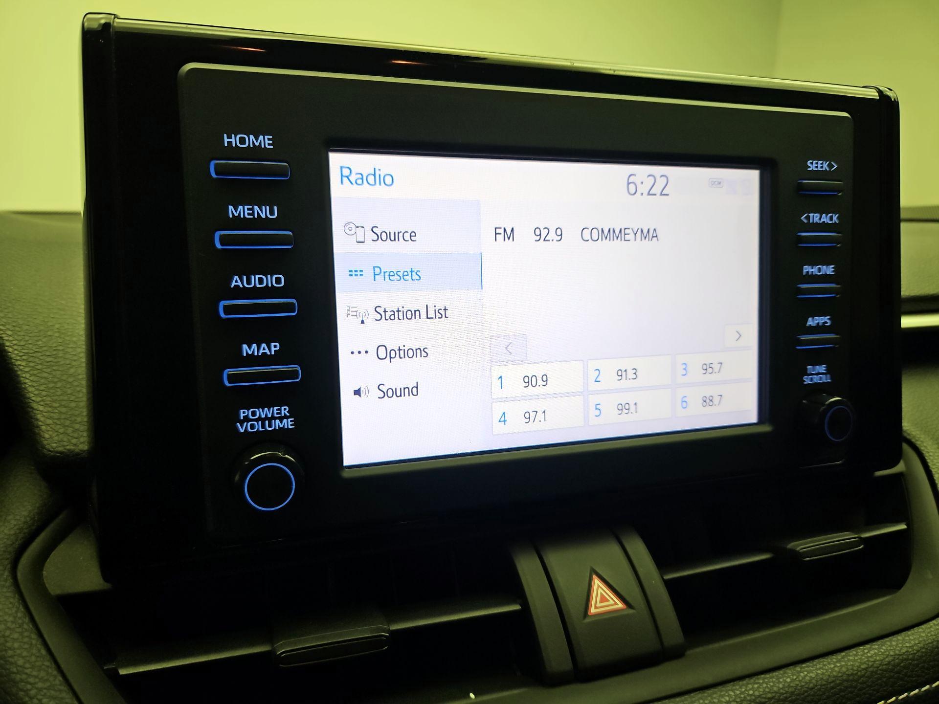 Thumbnail: 2019 Toyota RAV4 - 15