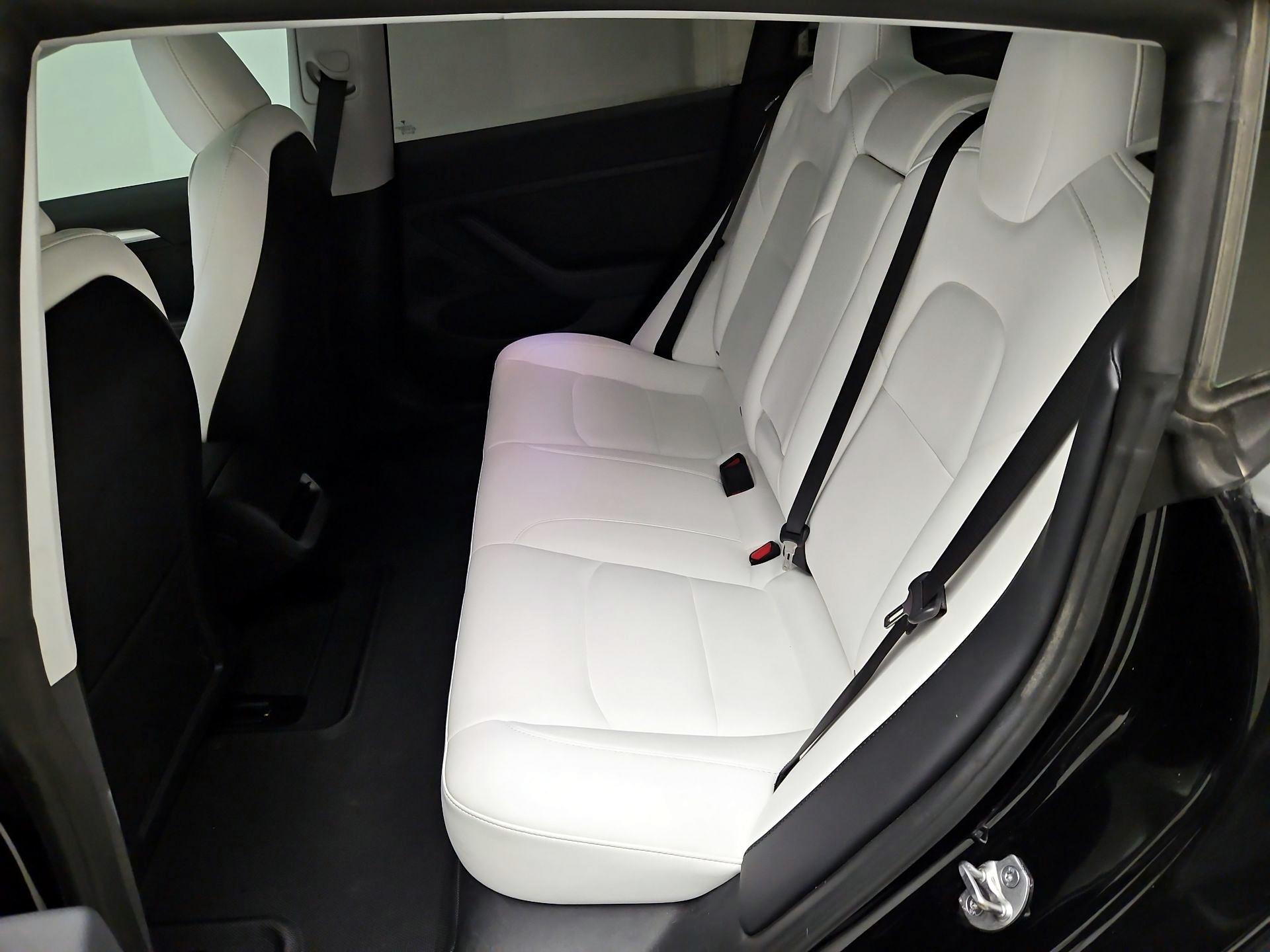 Thumbnail: 2023 Tesla Model 3 - 20