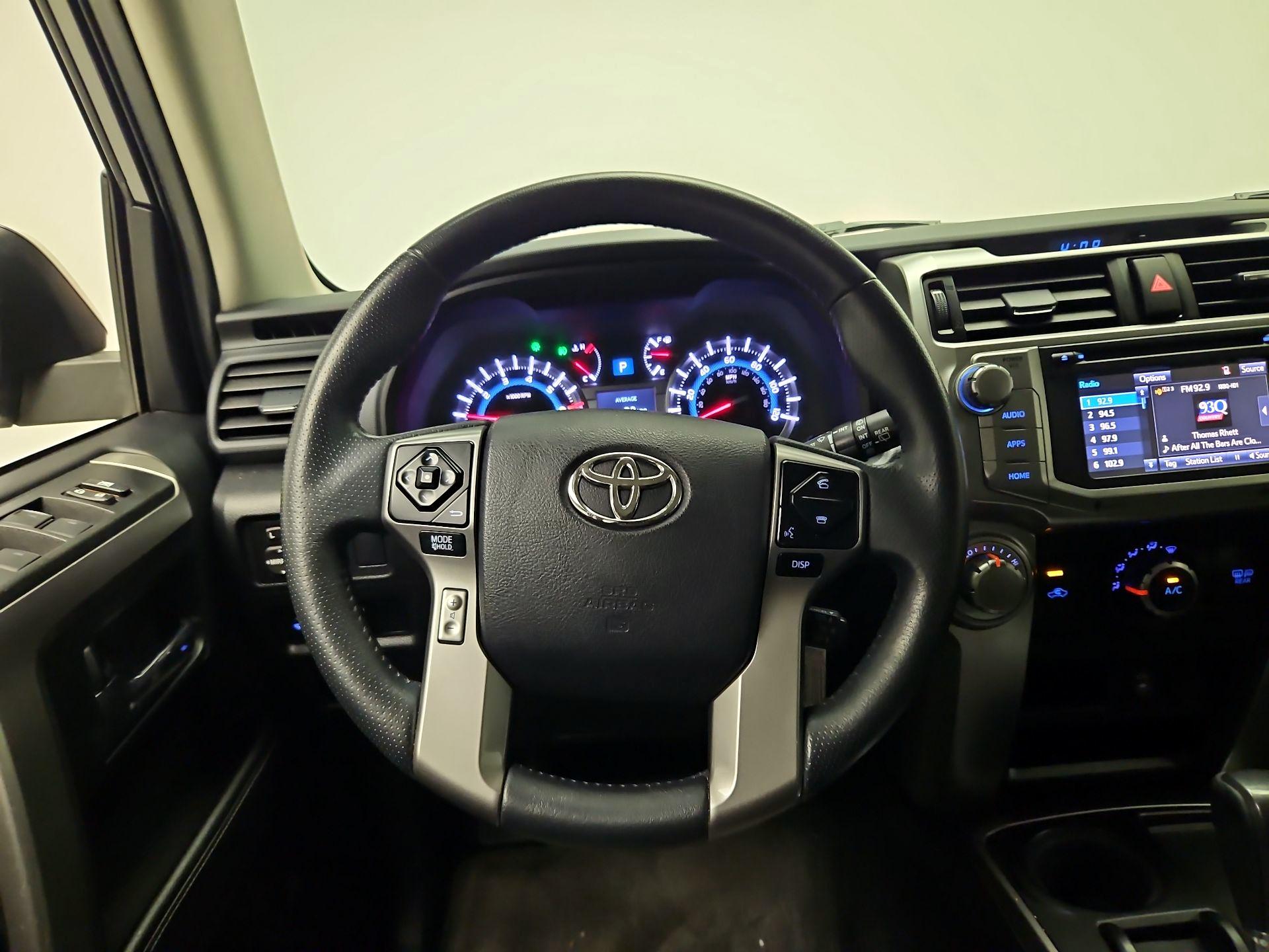 Thumbnail: 2015 Toyota 4Runner - 10
