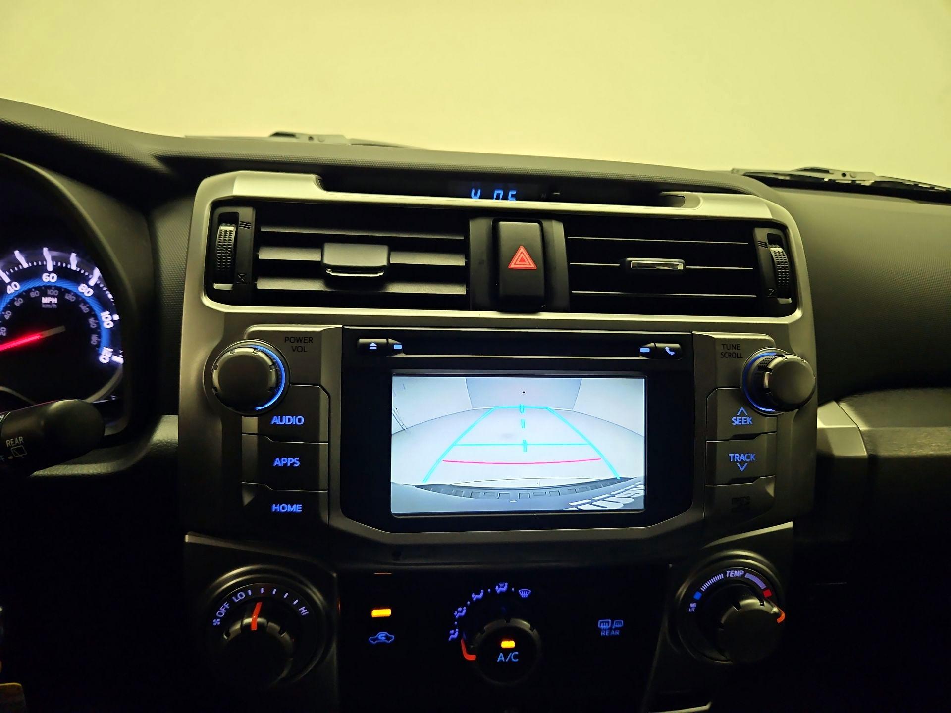 Thumbnail: 2015 Toyota 4Runner - 13