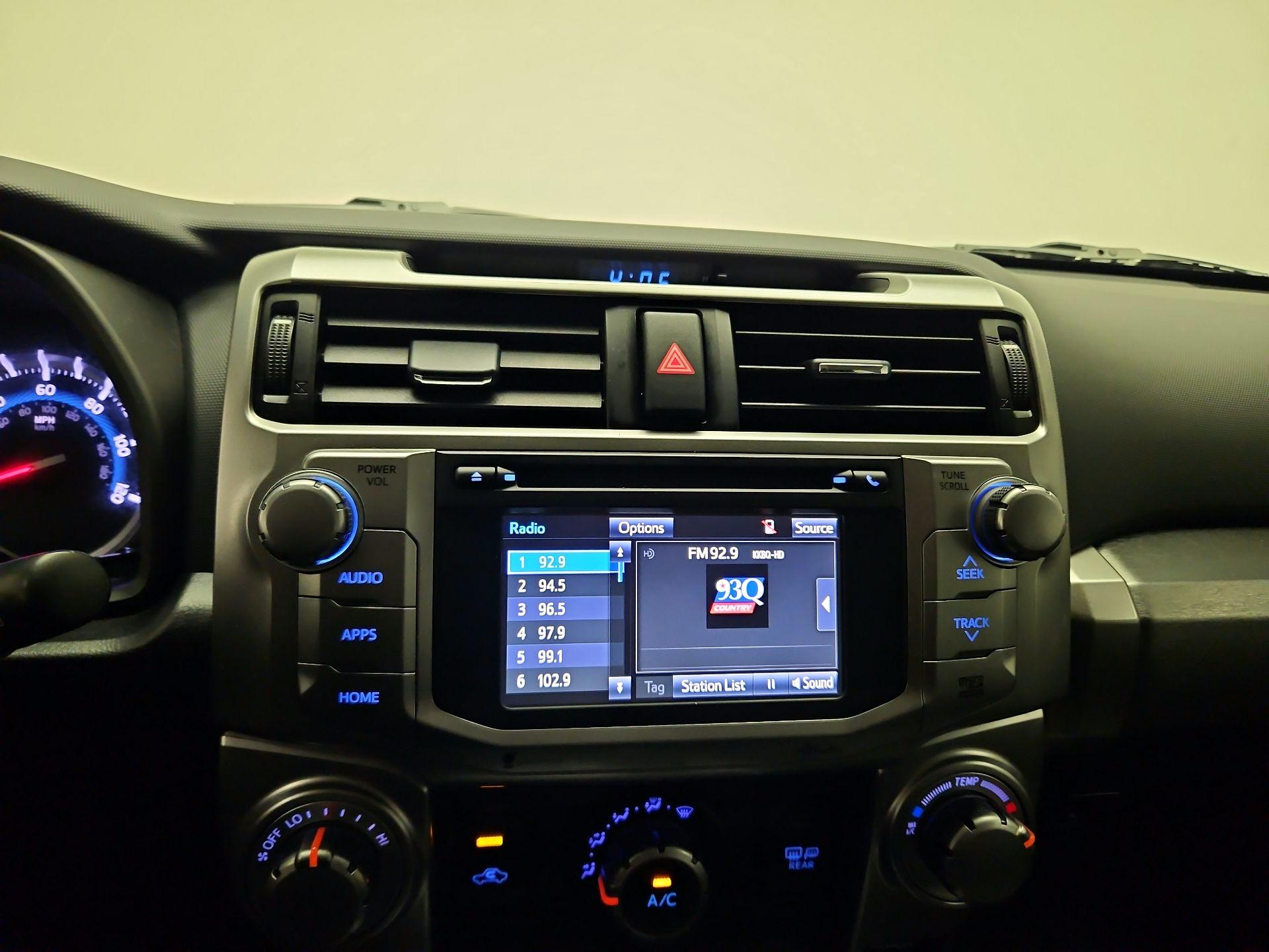 Thumbnail: 2015 Toyota 4Runner - 14