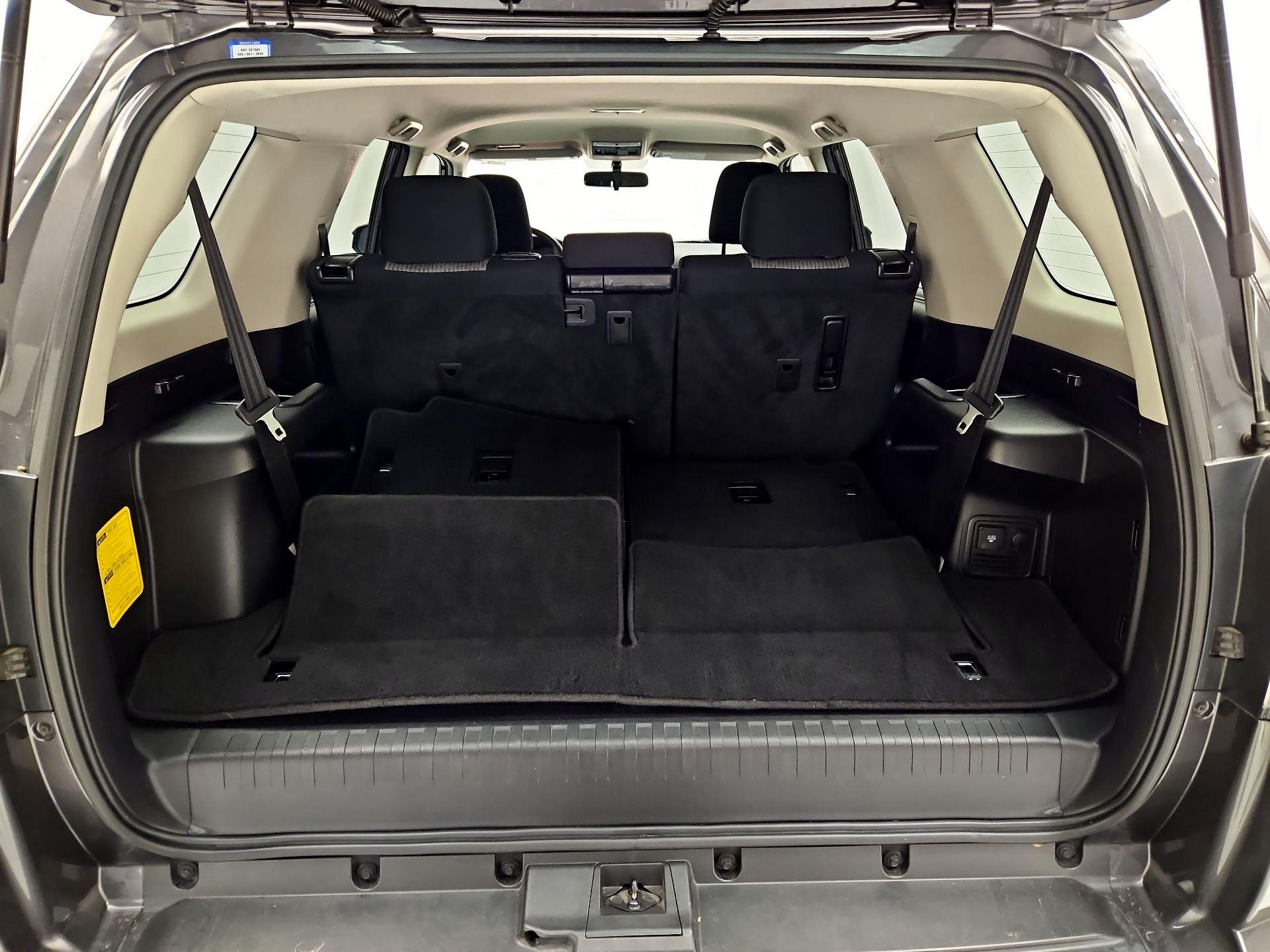 Thumbnail: 2015 Toyota 4Runner - 18