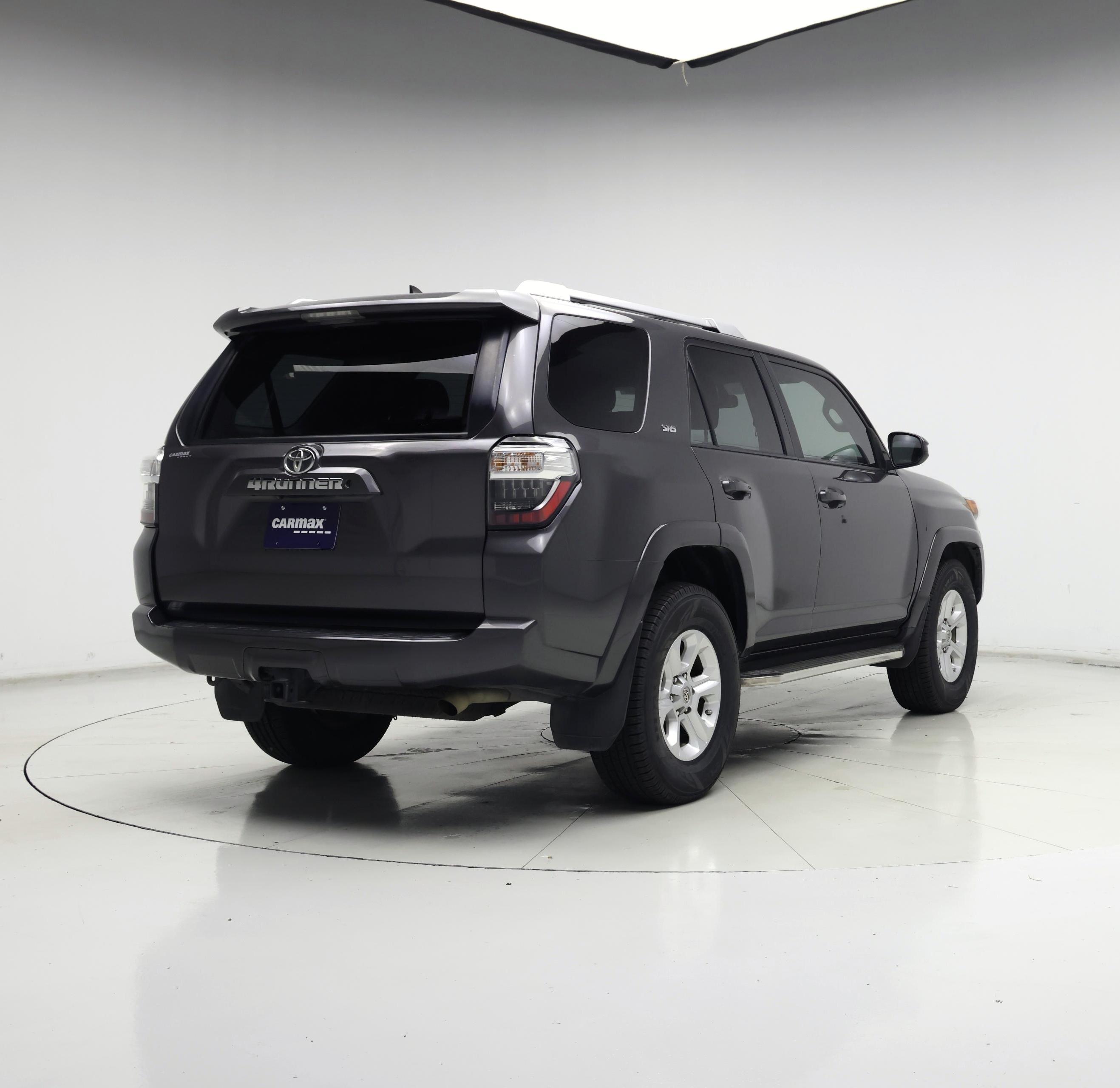 Thumbnail: 2015 Toyota 4Runner - 8