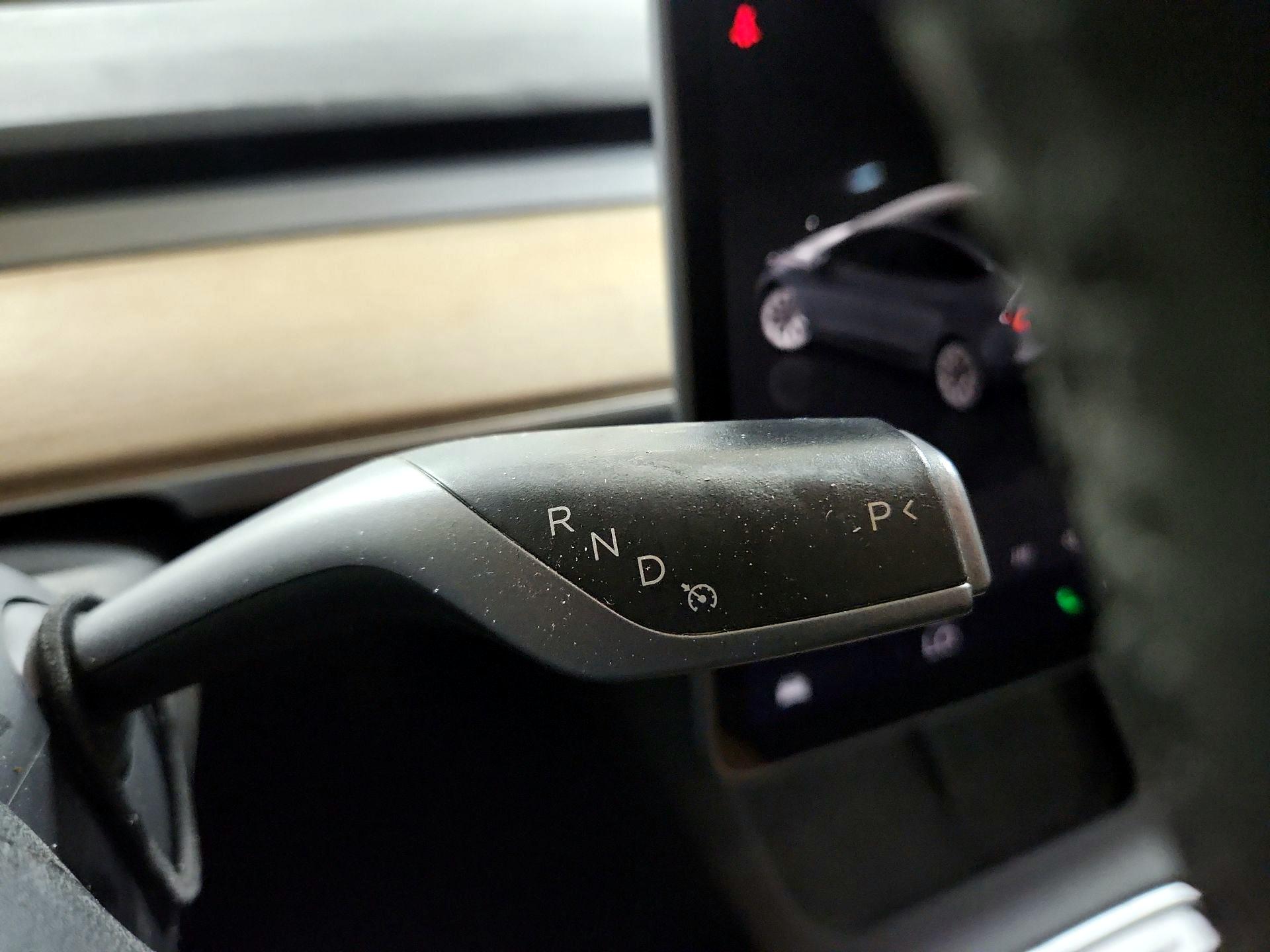 Thumbnail: 2023 Tesla Model 3 - 15