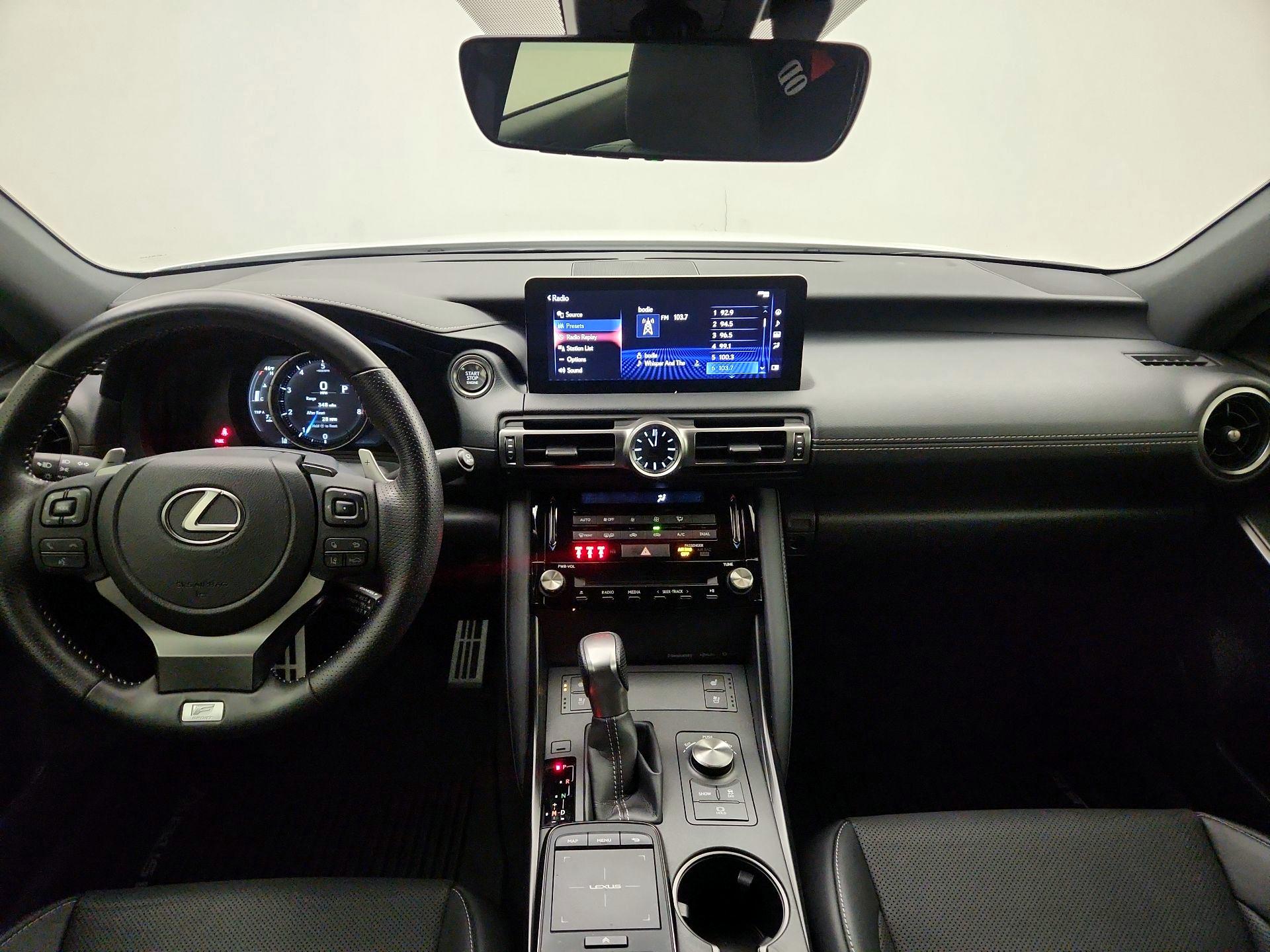 Thumbnail: 2022 Lexus IS - 9