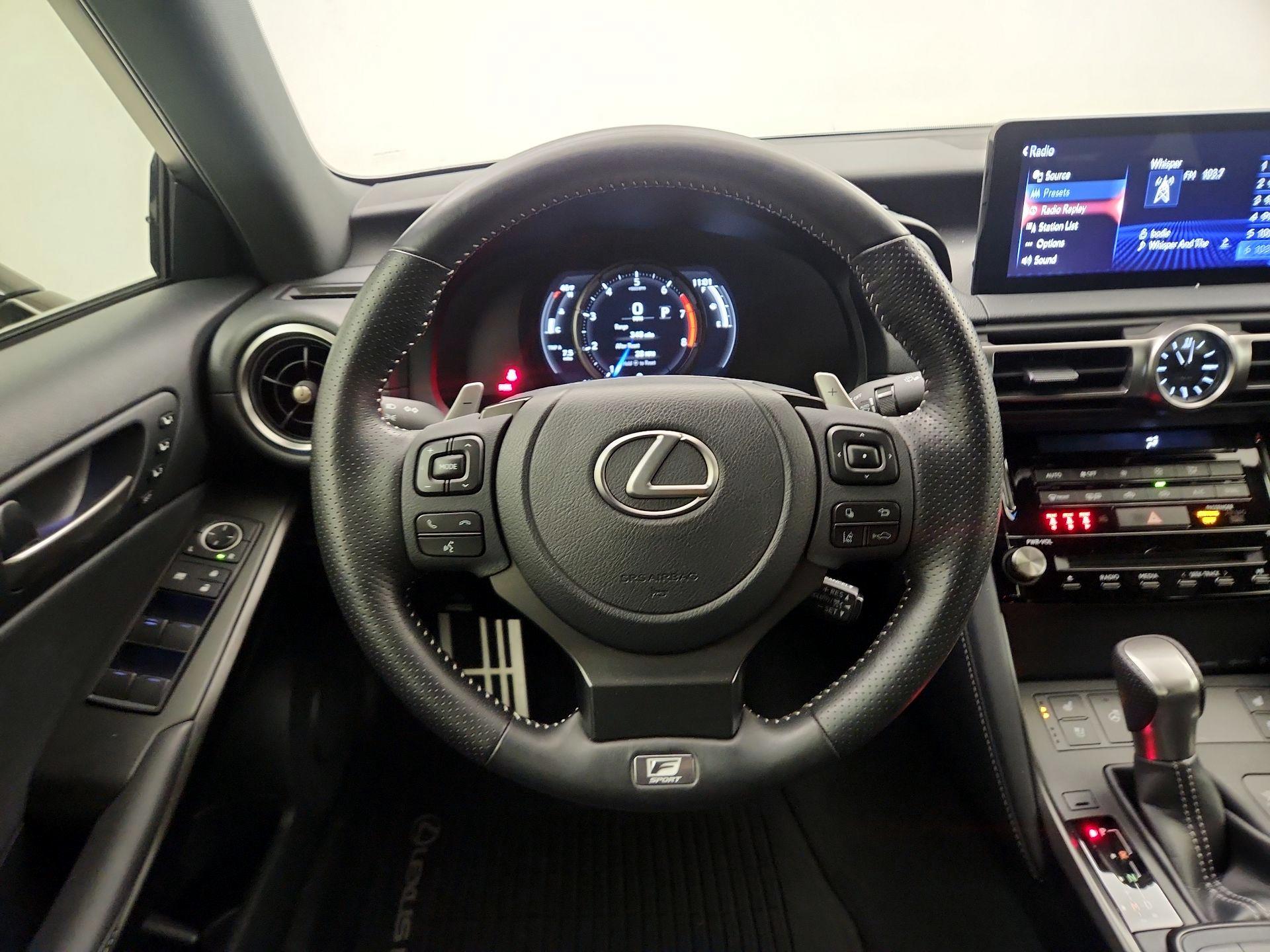 Thumbnail: 2022 Lexus IS - 10