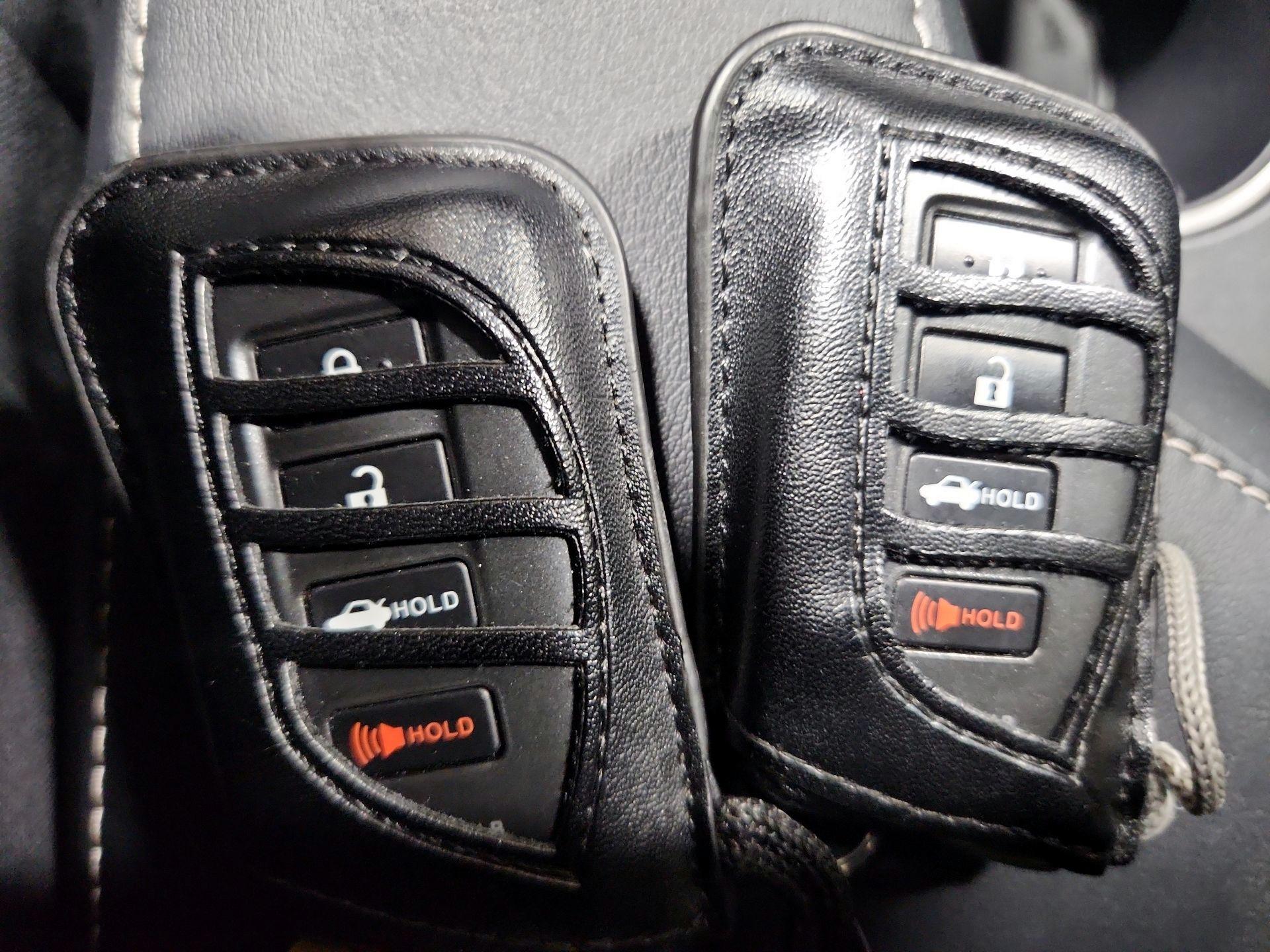 Thumbnail: 2022 Lexus IS - 18