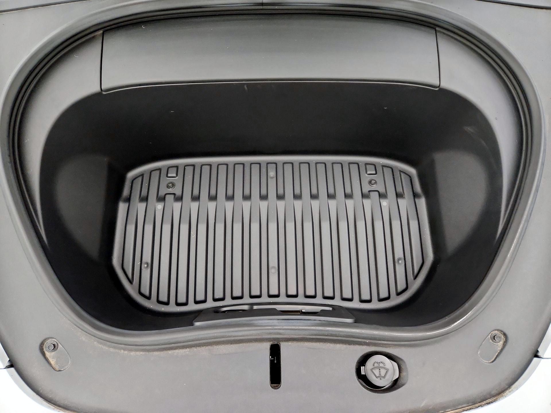 Thumbnail: 2024 Tesla Model 3 - 17