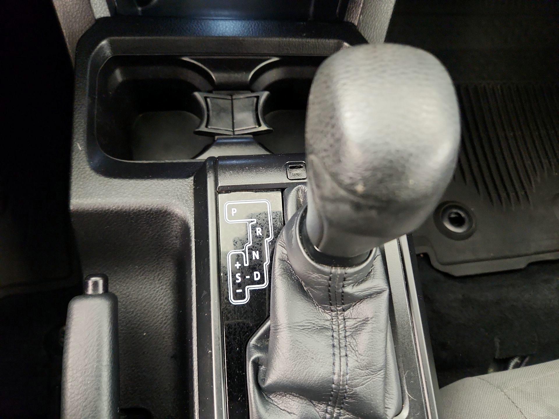 Thumbnail: 2021 Toyota Tacoma - 17