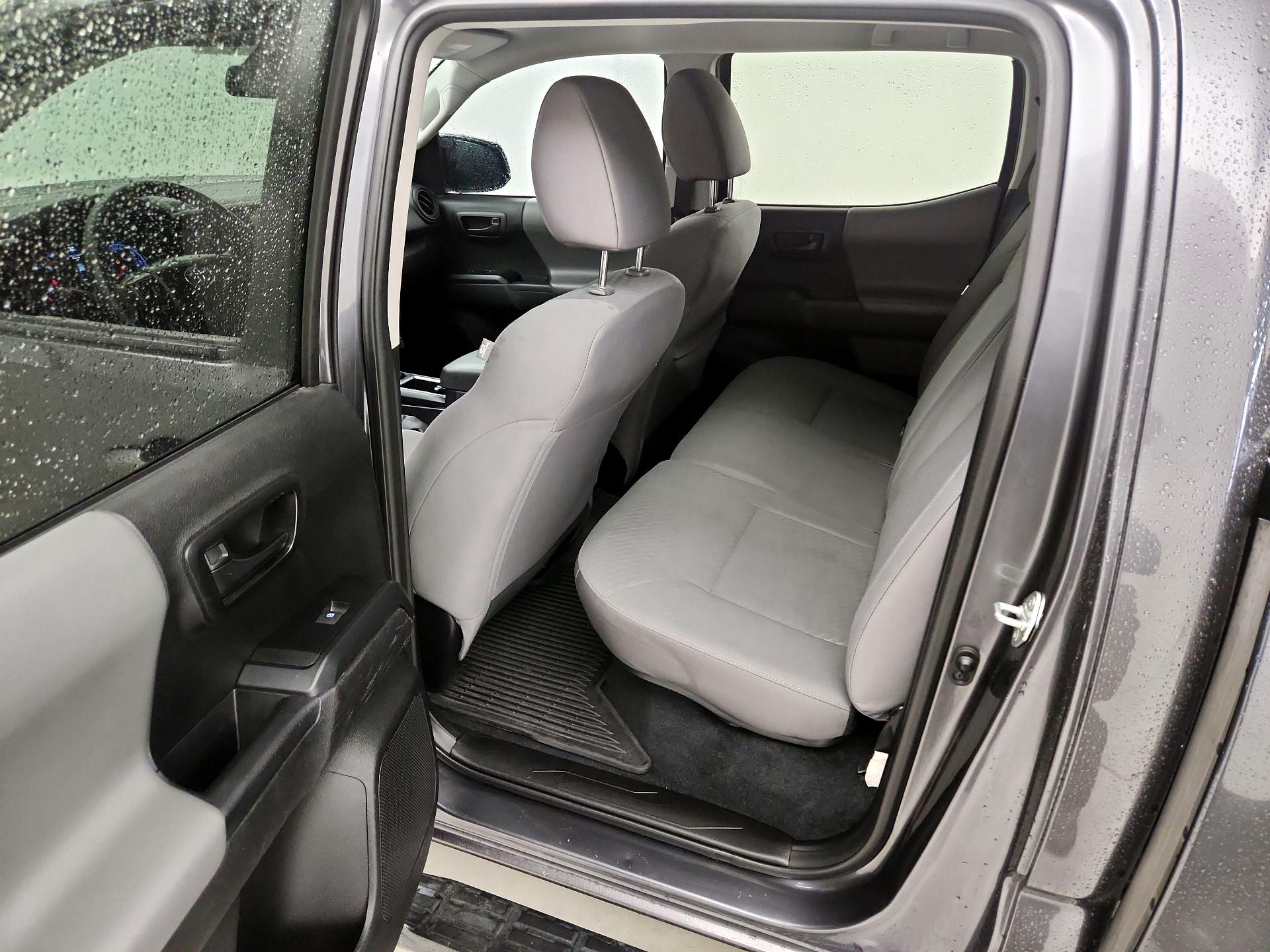 Thumbnail: 2021 Toyota Tacoma - 19