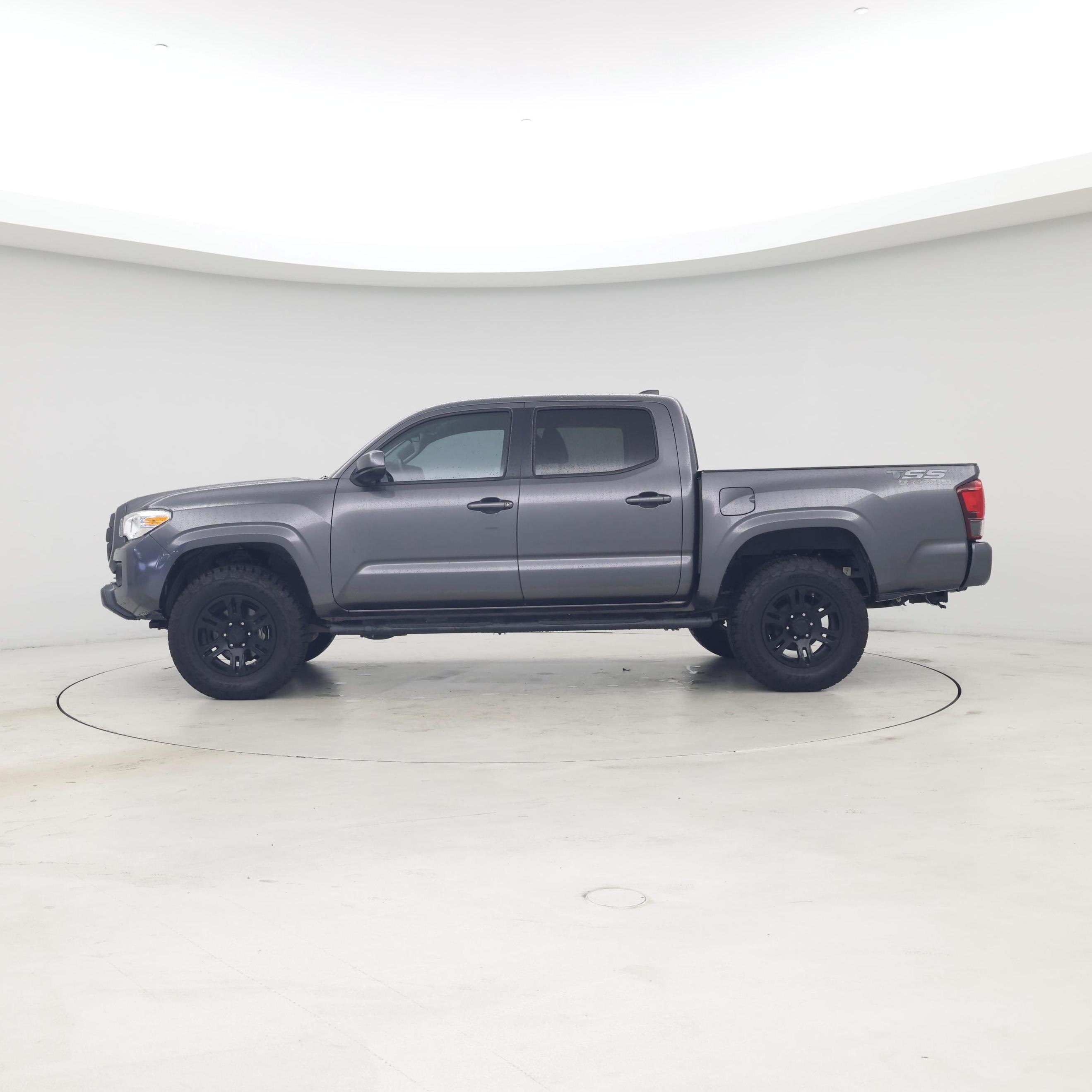 Thumbnail: 2021 Toyota Tacoma - 3