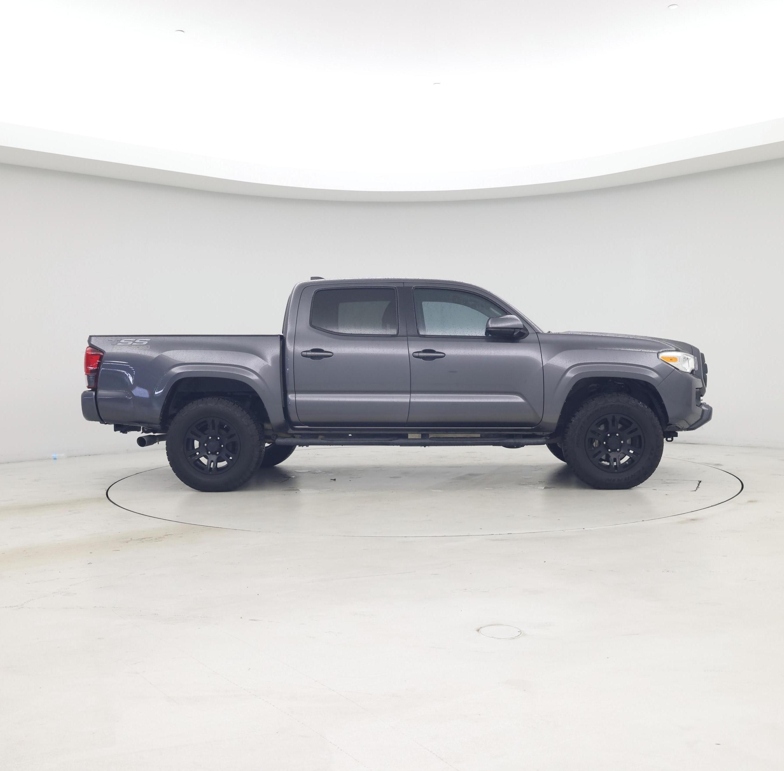 Thumbnail: 2021 Toyota Tacoma - 7