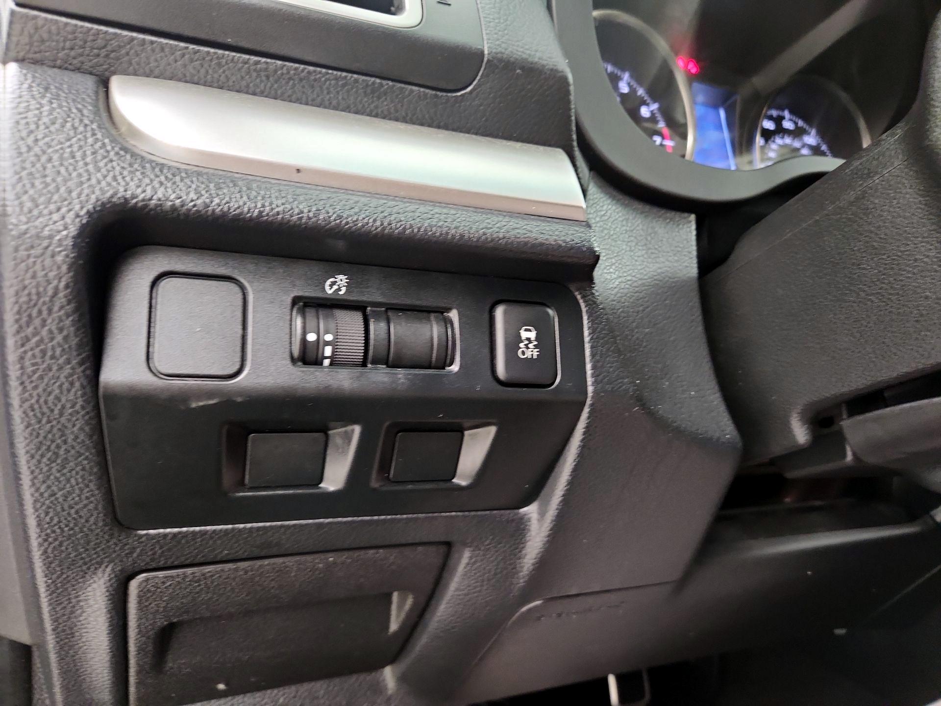 Thumbnail: 2017 Subaru Crosstrek - 13