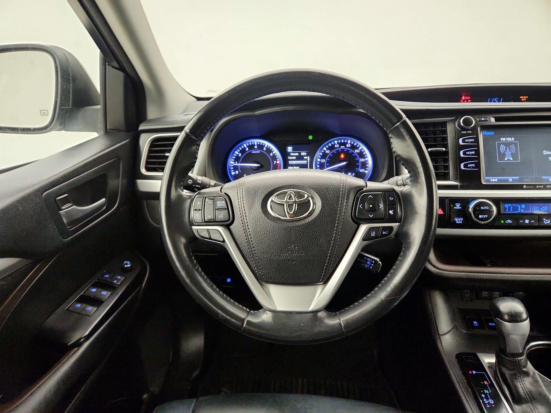 Thumbnail: 2018 Toyota Highlander - 10