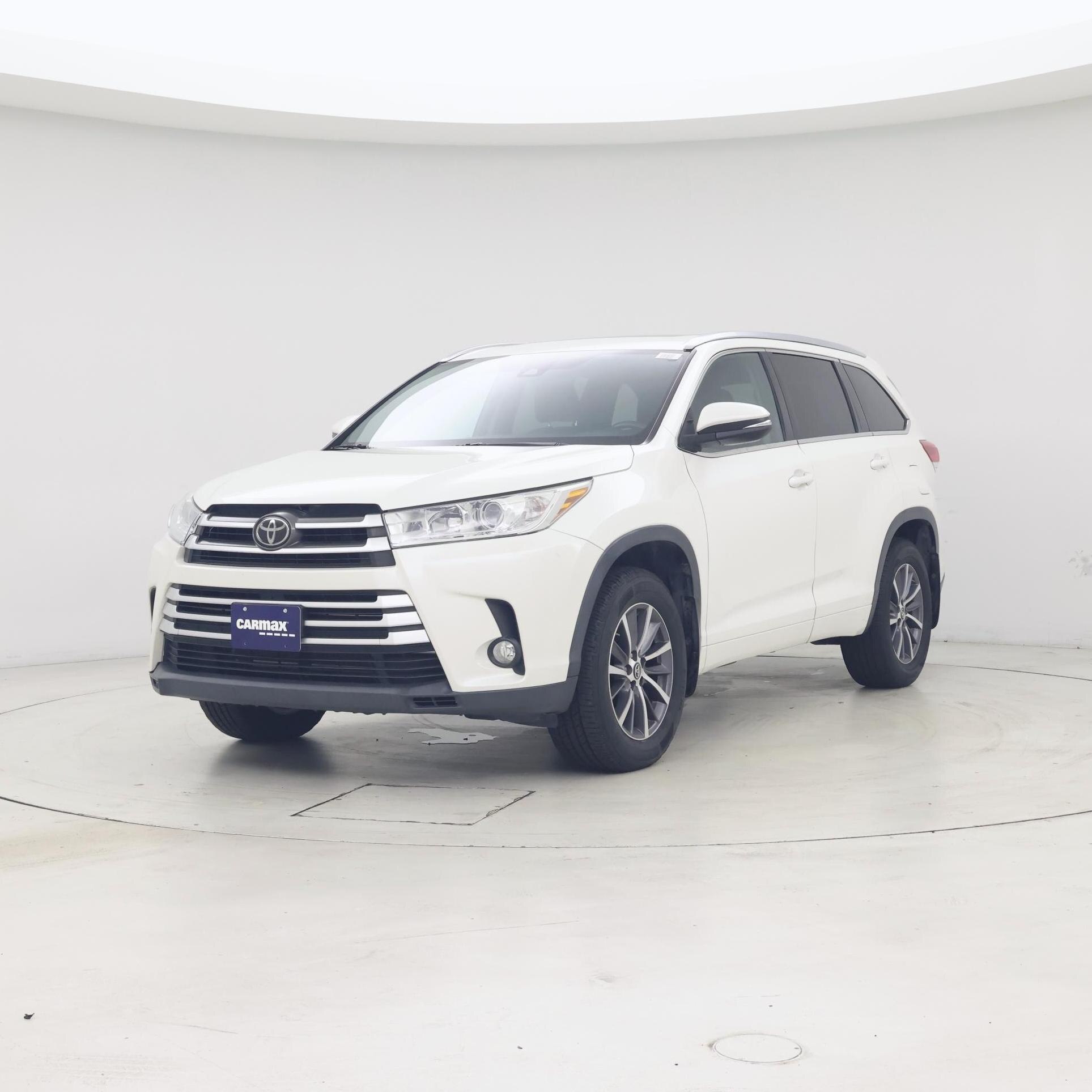 Thumbnail: 2018 Toyota Highlander - 4