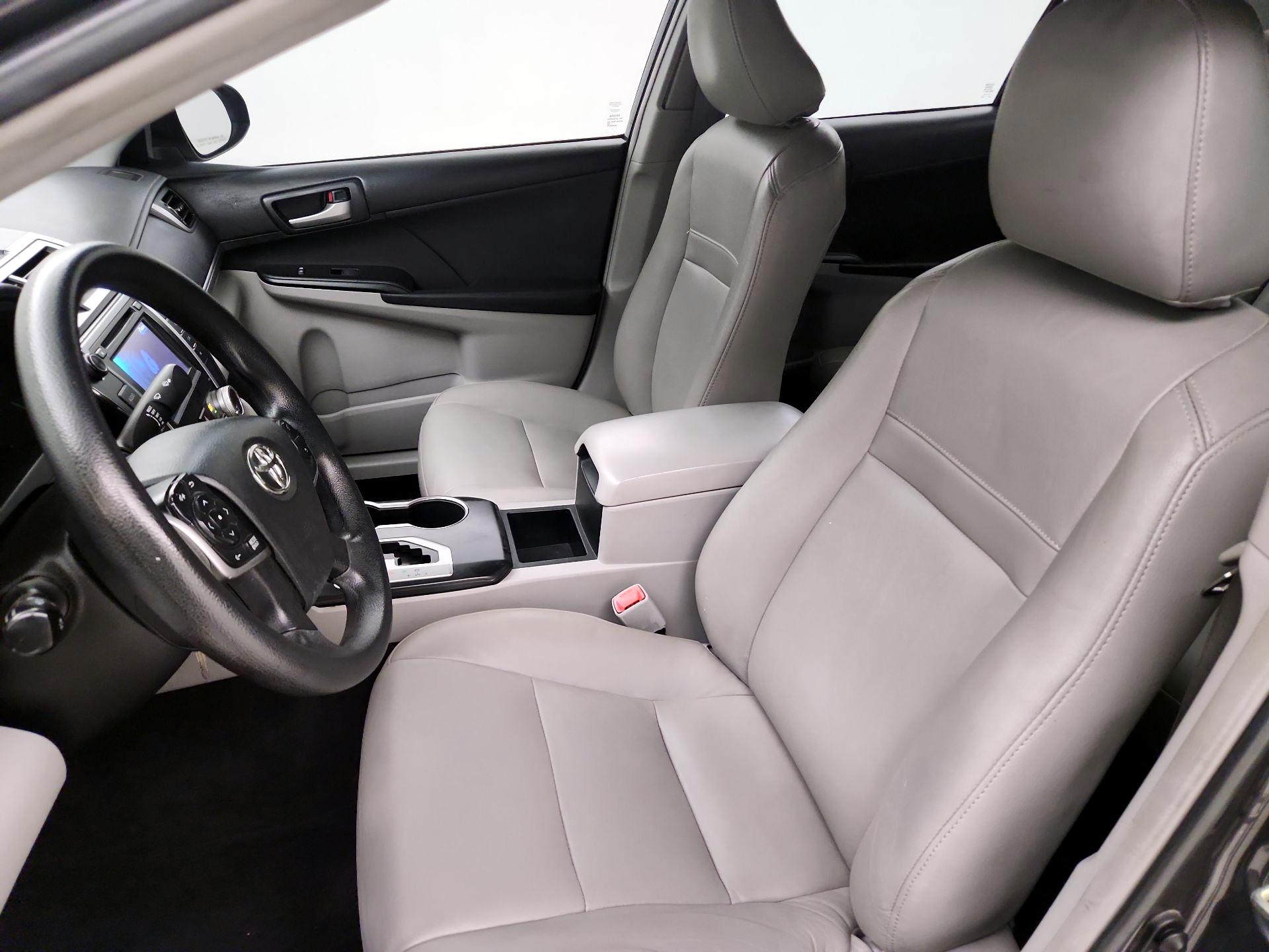 Thumbnail: 2014 Toyota Camry - 11