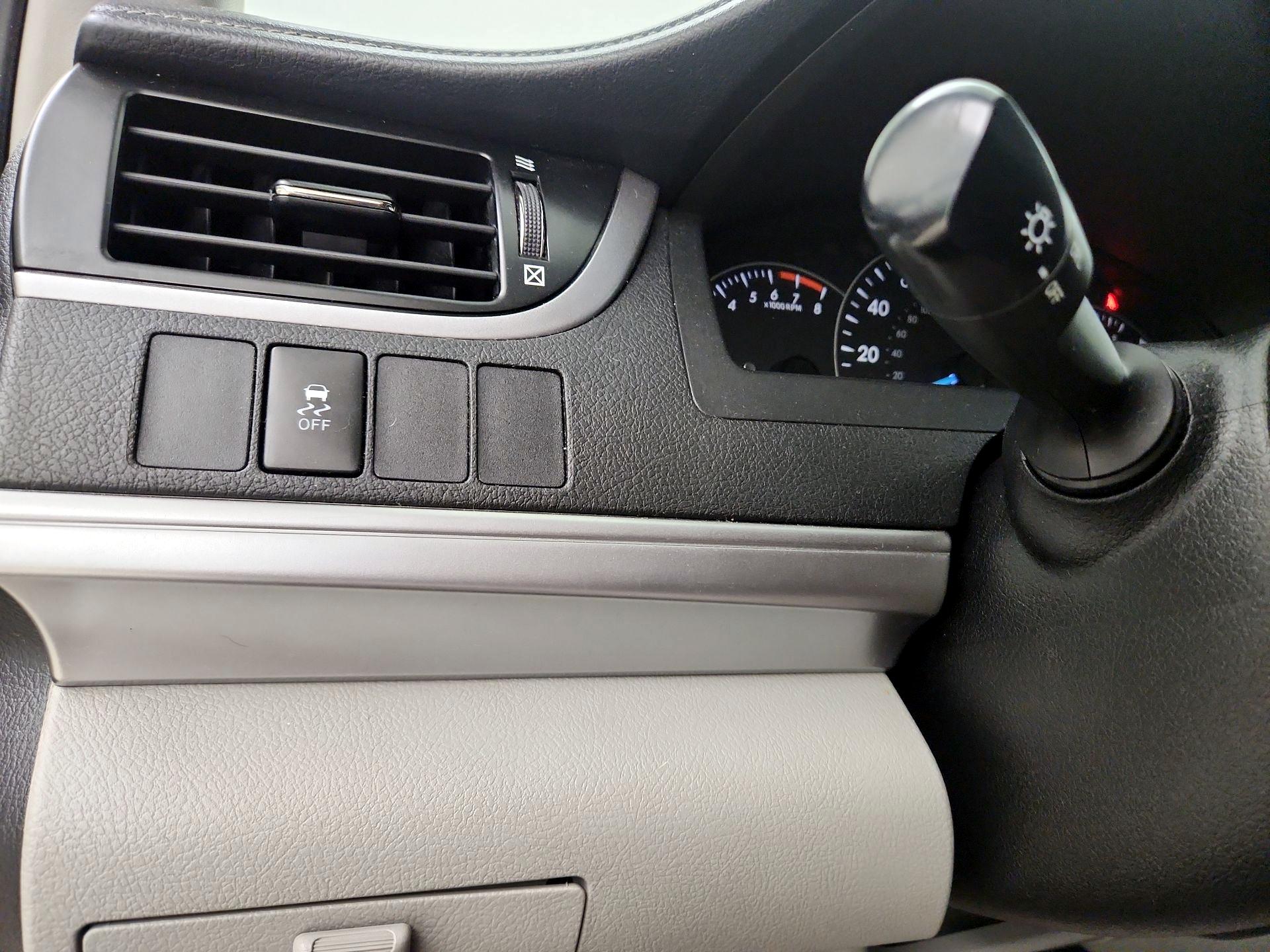 Thumbnail: 2014 Toyota Camry - 13