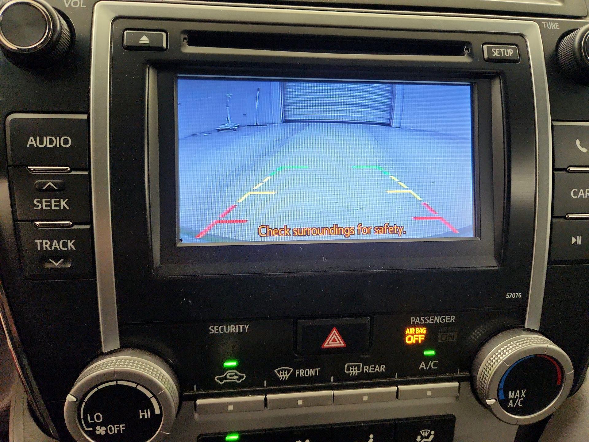 Thumbnail: 2014 Toyota Camry - 14