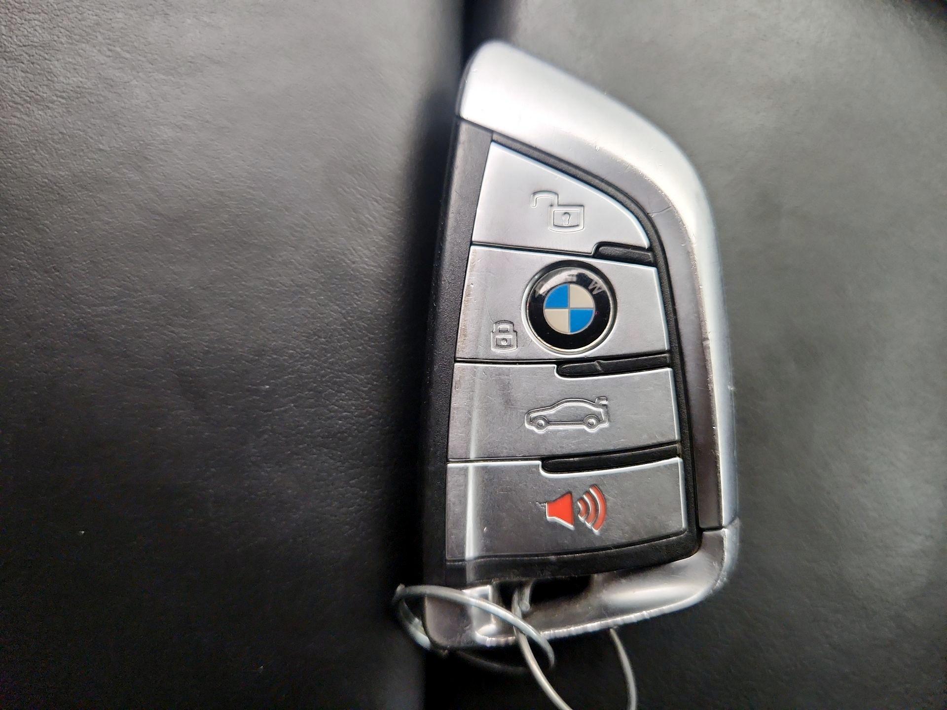 Thumbnail: 2023 BMW 8 Series - 18