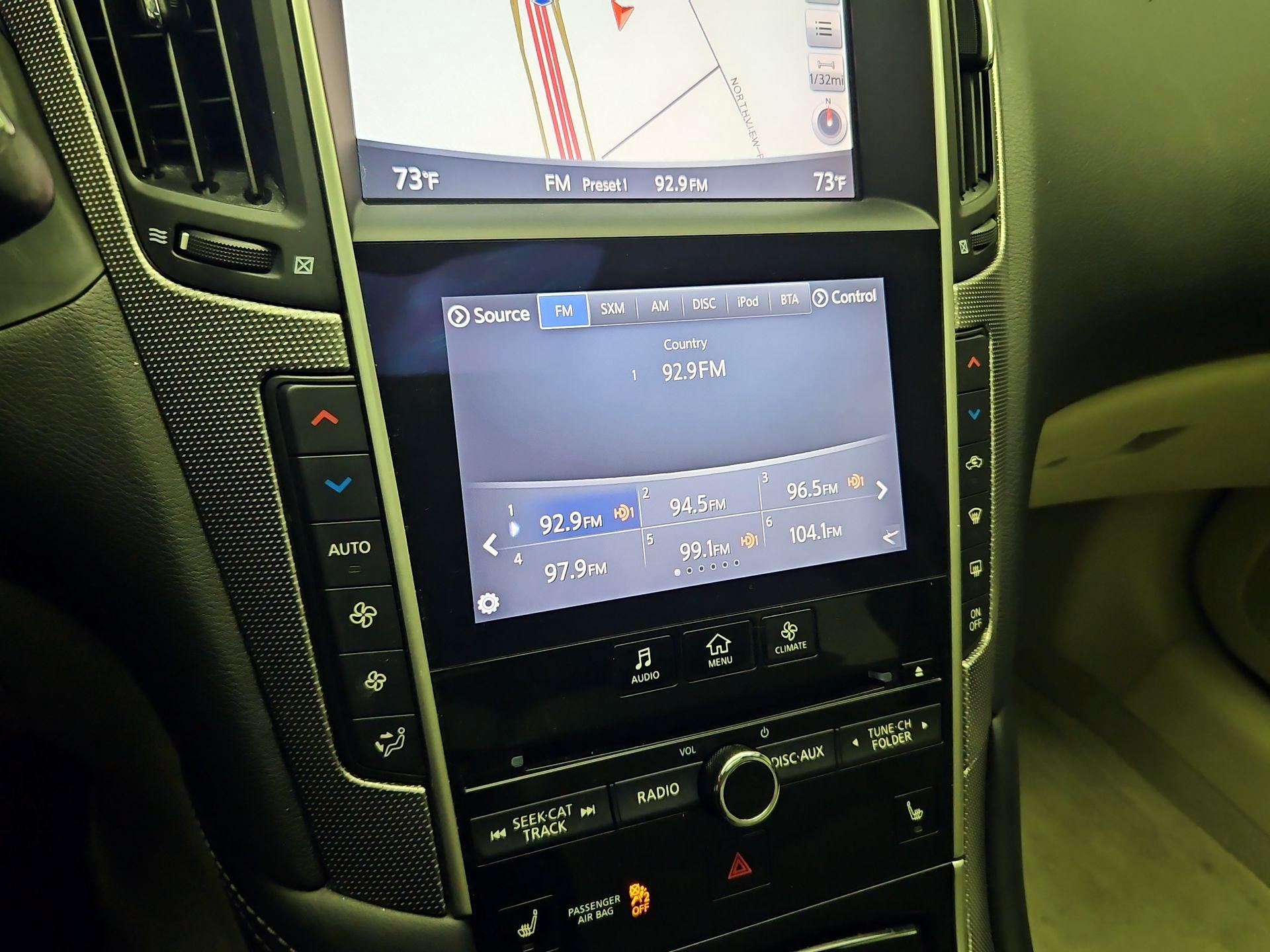 Thumbnail: 2015 INFINITI Q50 - 16