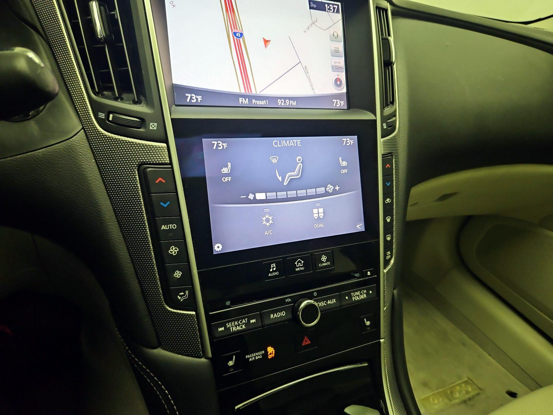 Thumbnail: 2015 INFINITI Q50 - 17