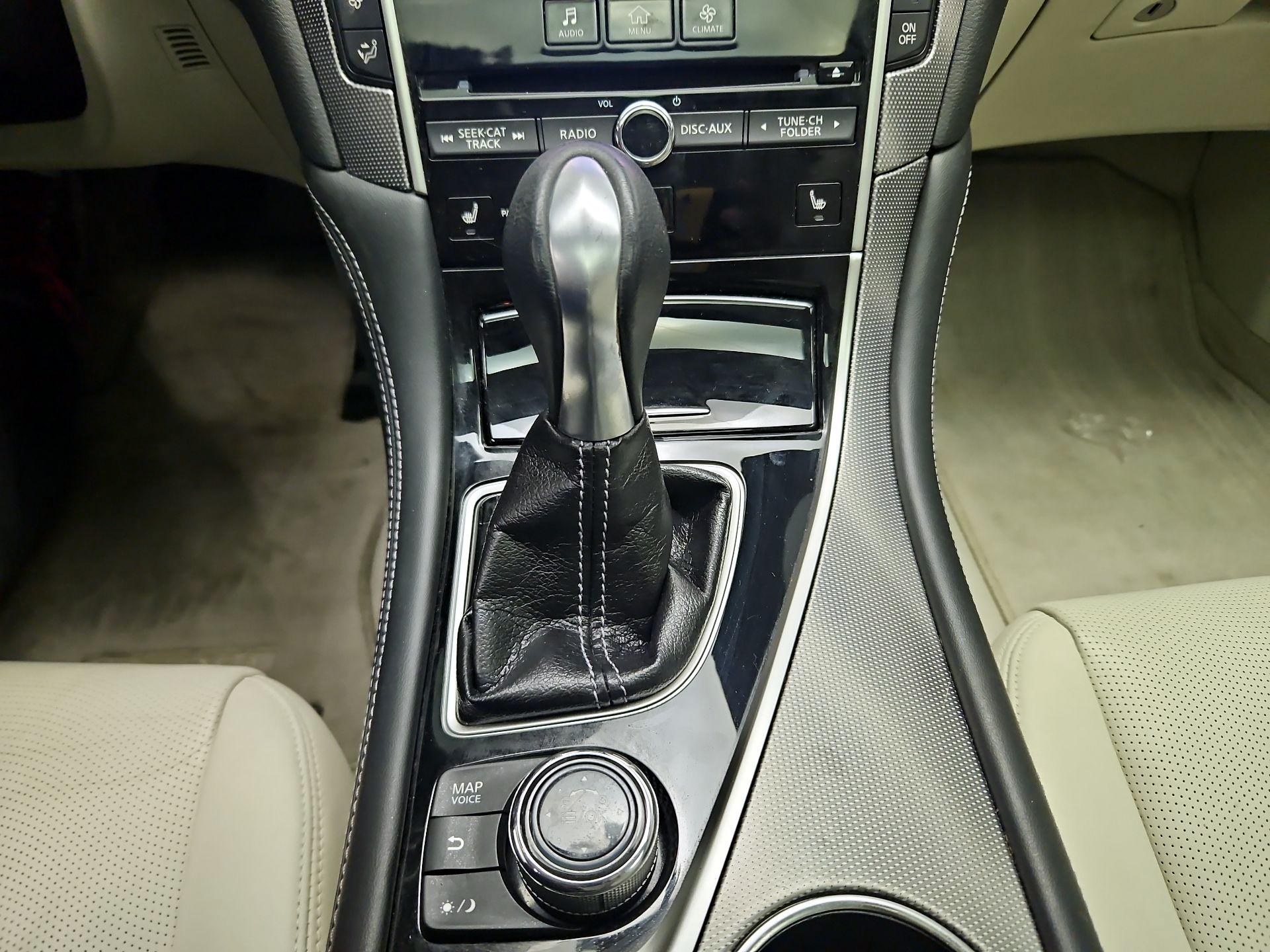 Thumbnail: 2015 INFINITI Q50 - 18