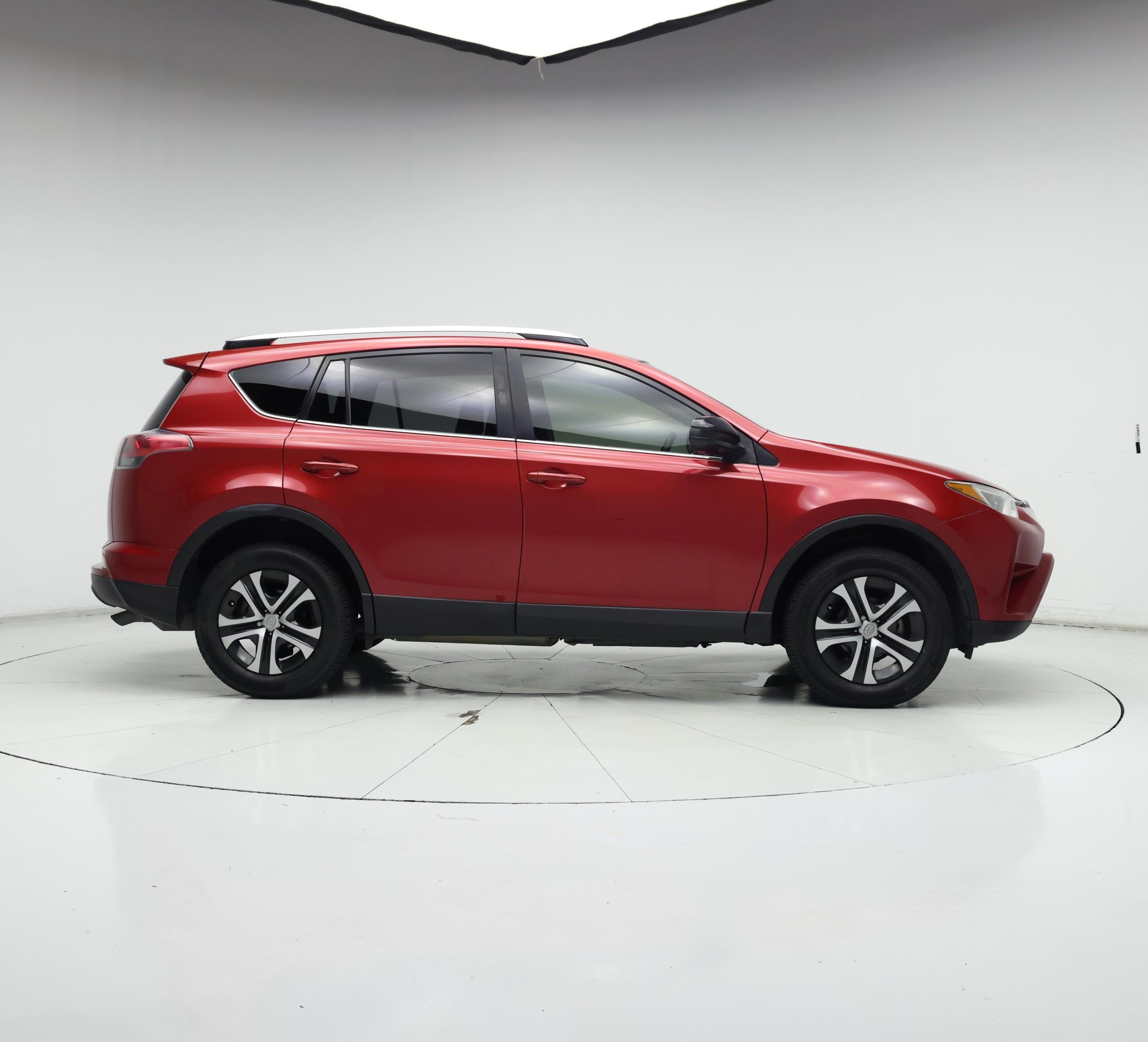 Thumbnail: 2016 Toyota RAV4 - 7