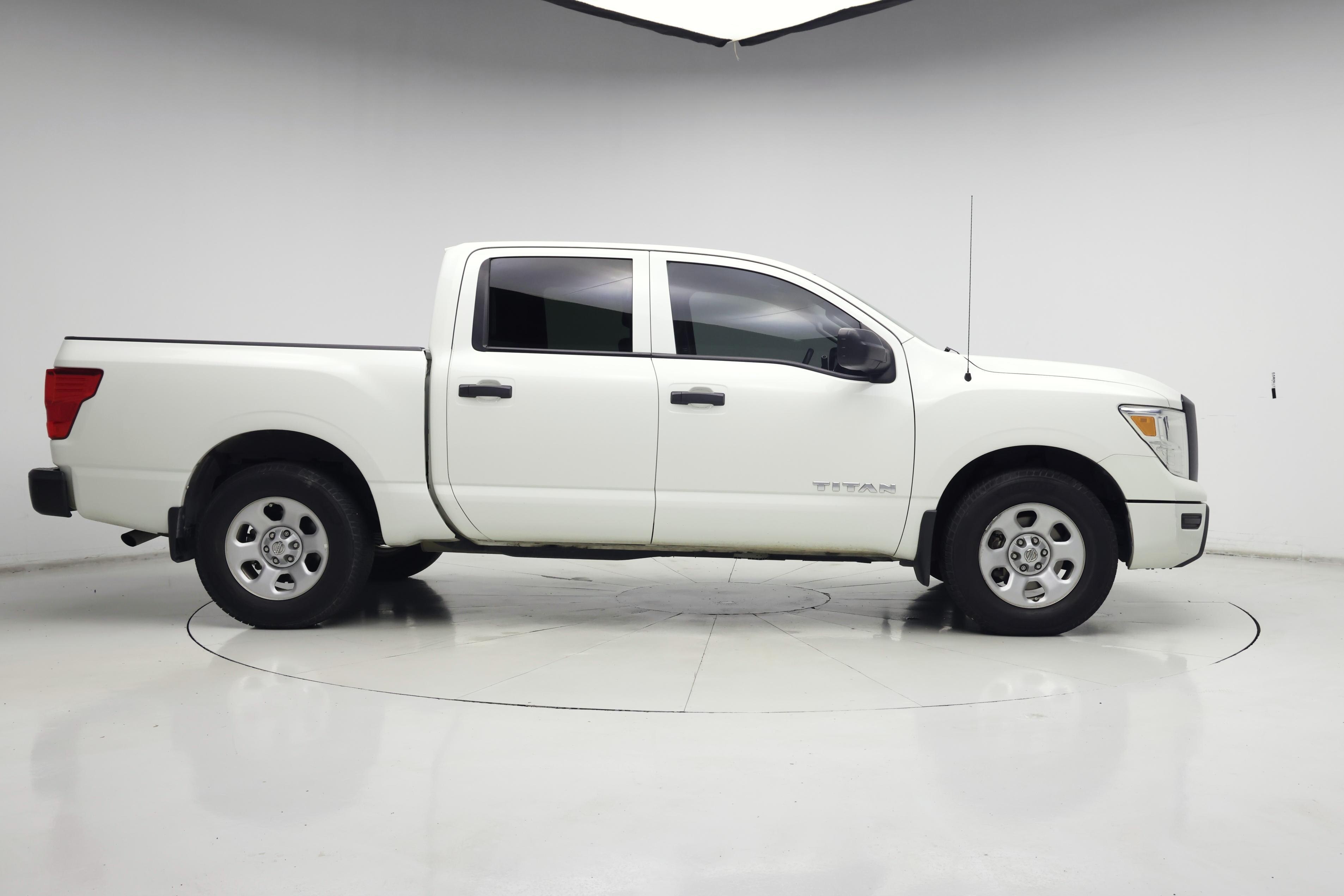 Thumbnail: 2021 Nissan Titan - 7