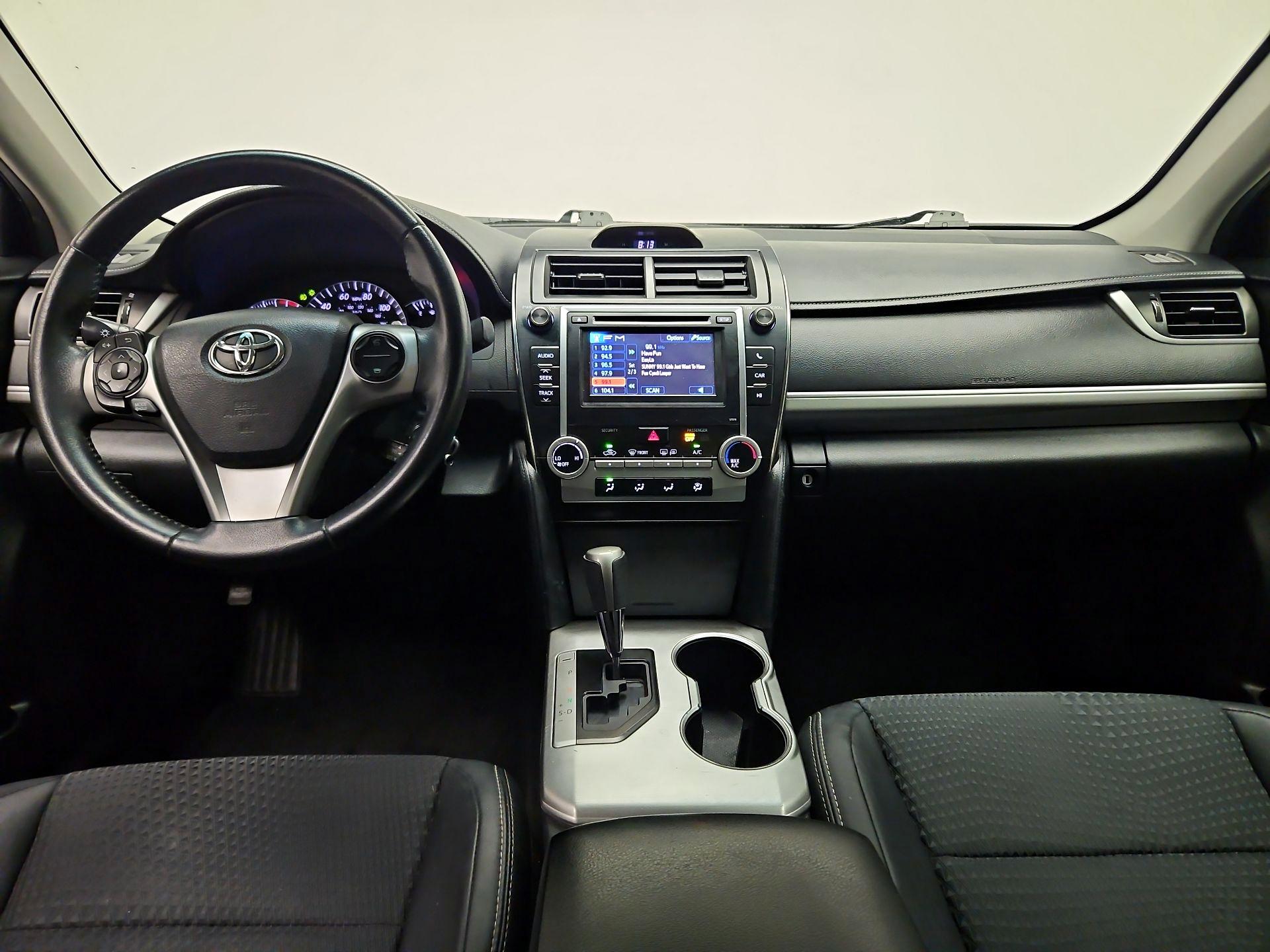 Thumbnail: 2014 Toyota Camry - 9