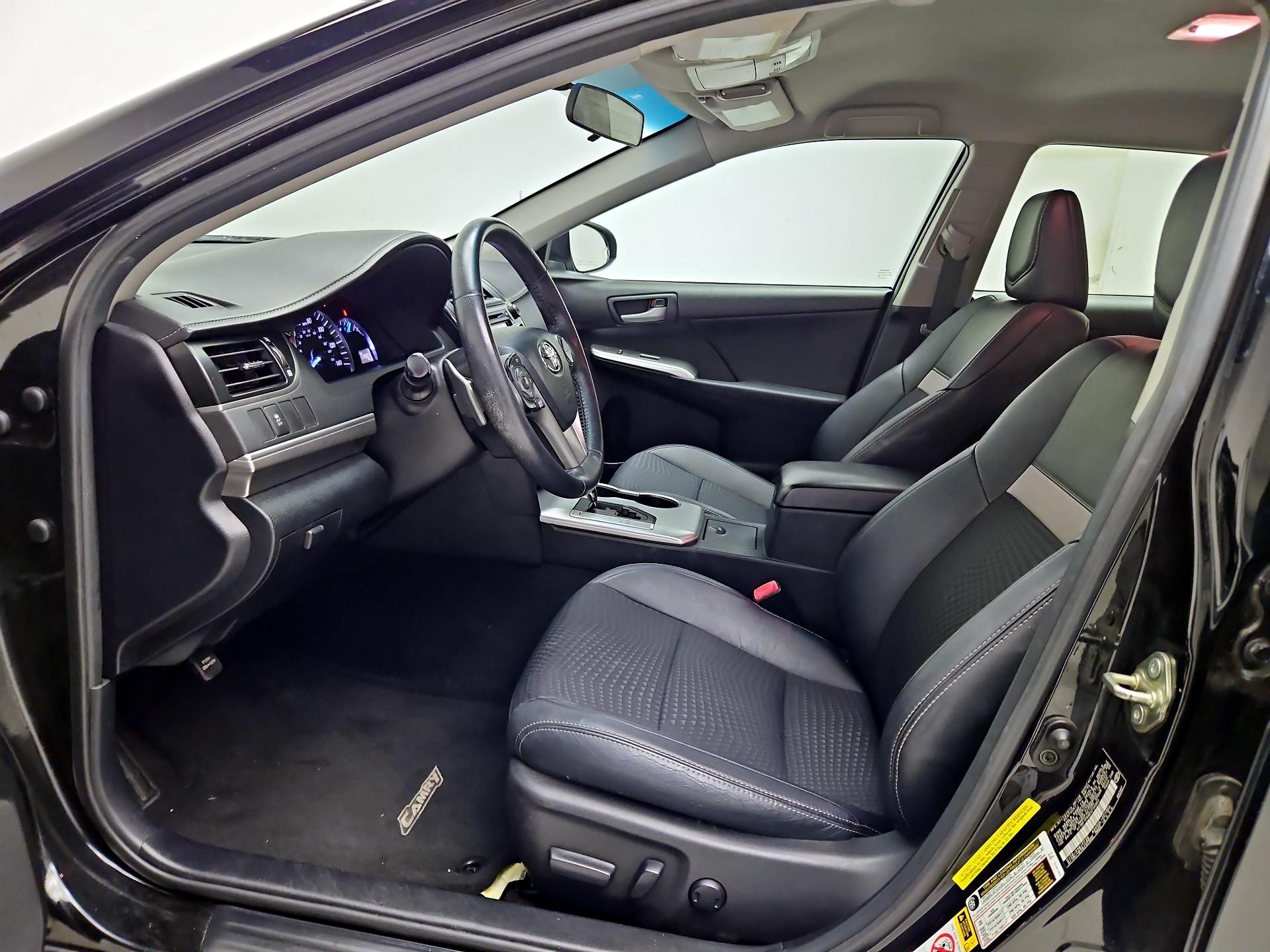 Thumbnail: 2014 Toyota Camry - 11