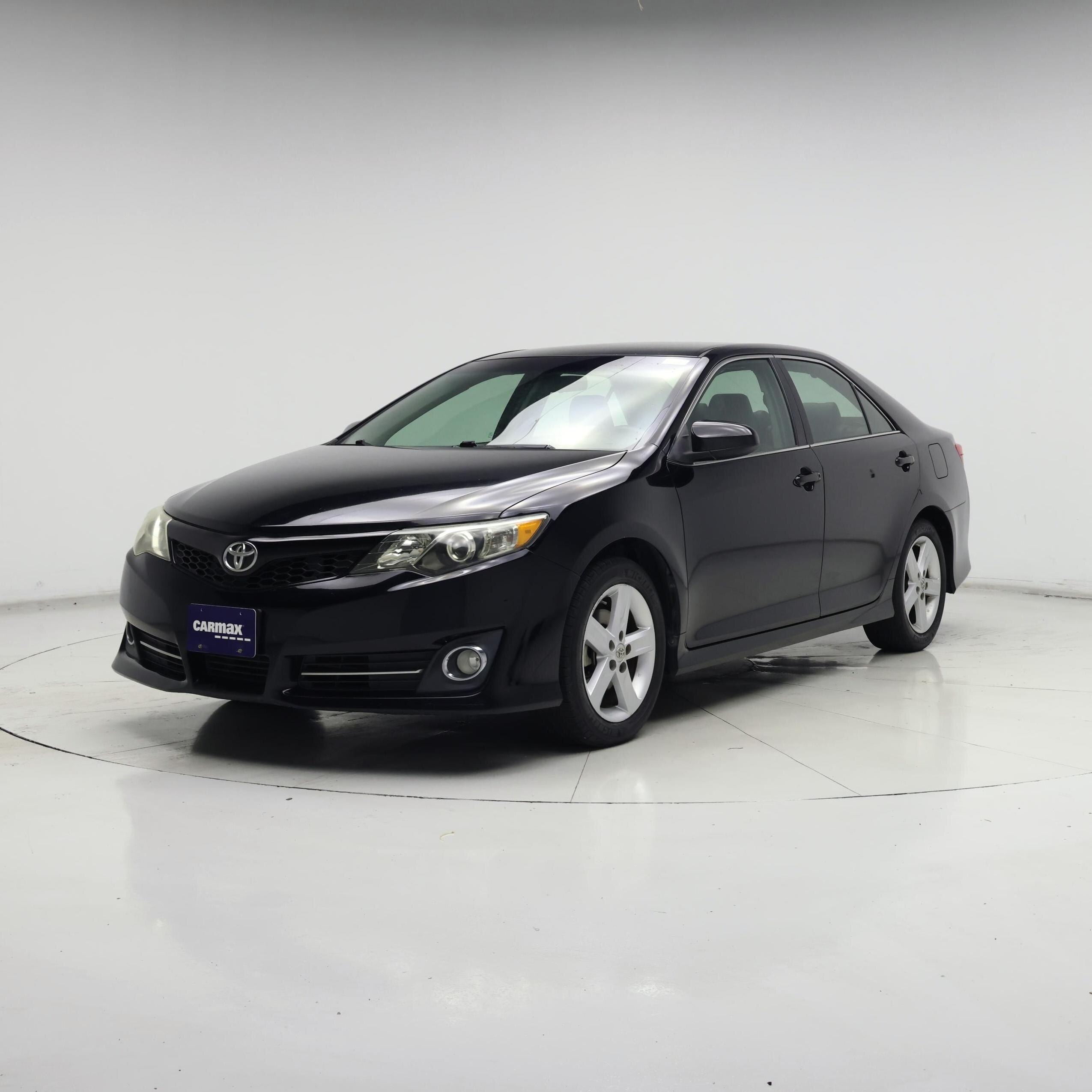 Thumbnail: 2014 Toyota Camry - 4