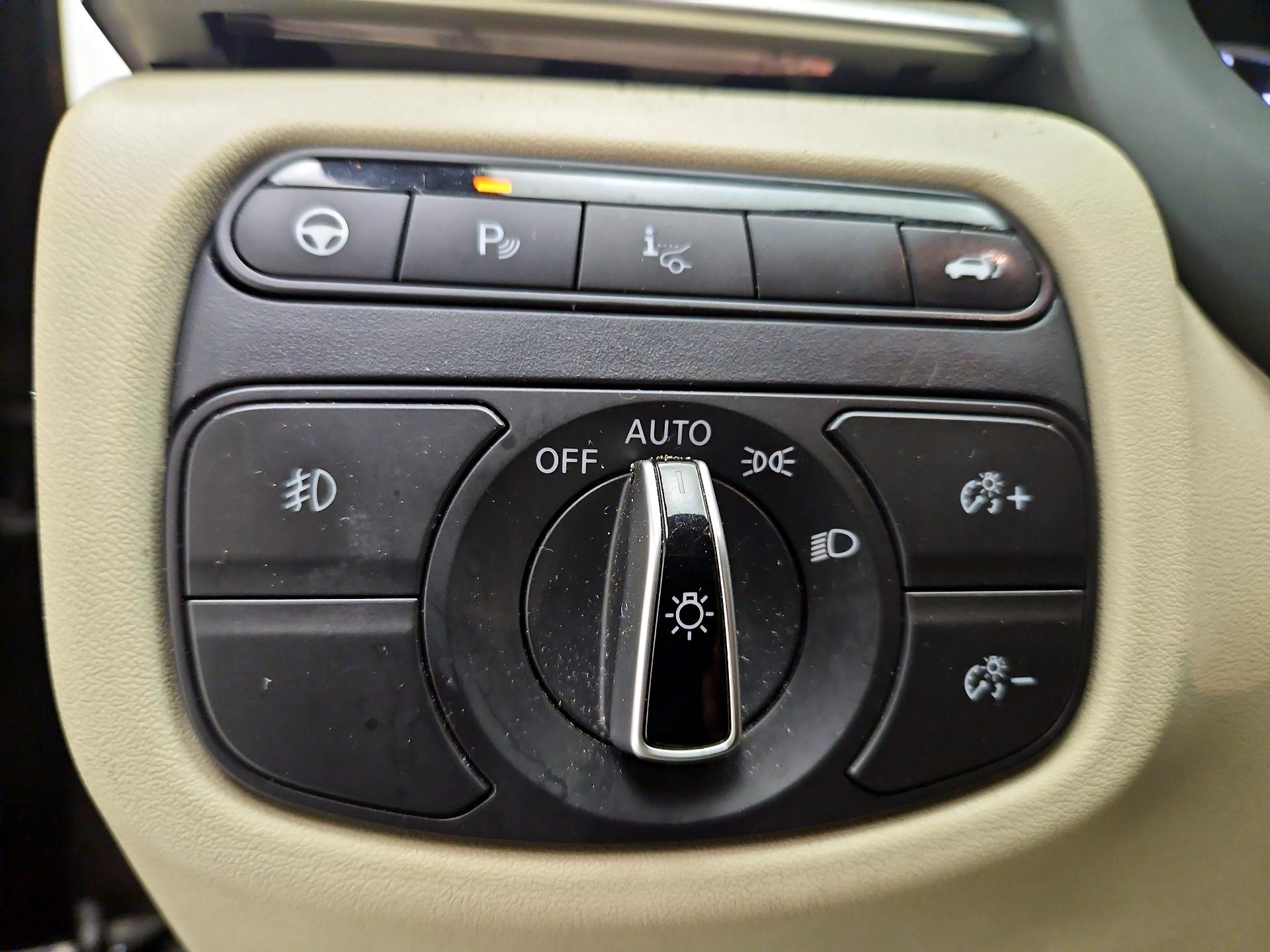 Thumbnail: 2019 INFINITI QX50 - 13