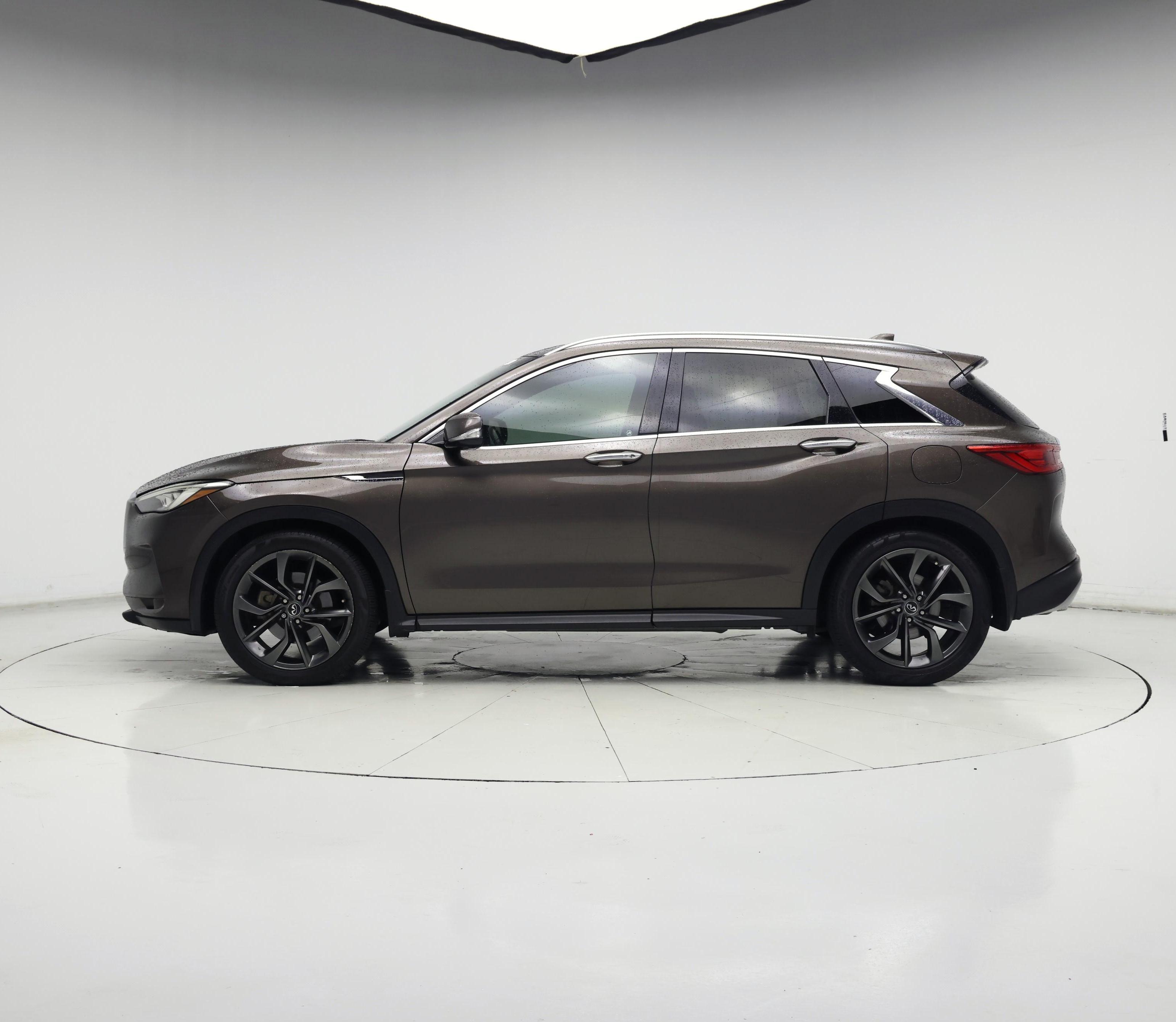 Thumbnail: 2019 INFINITI QX50 - 3