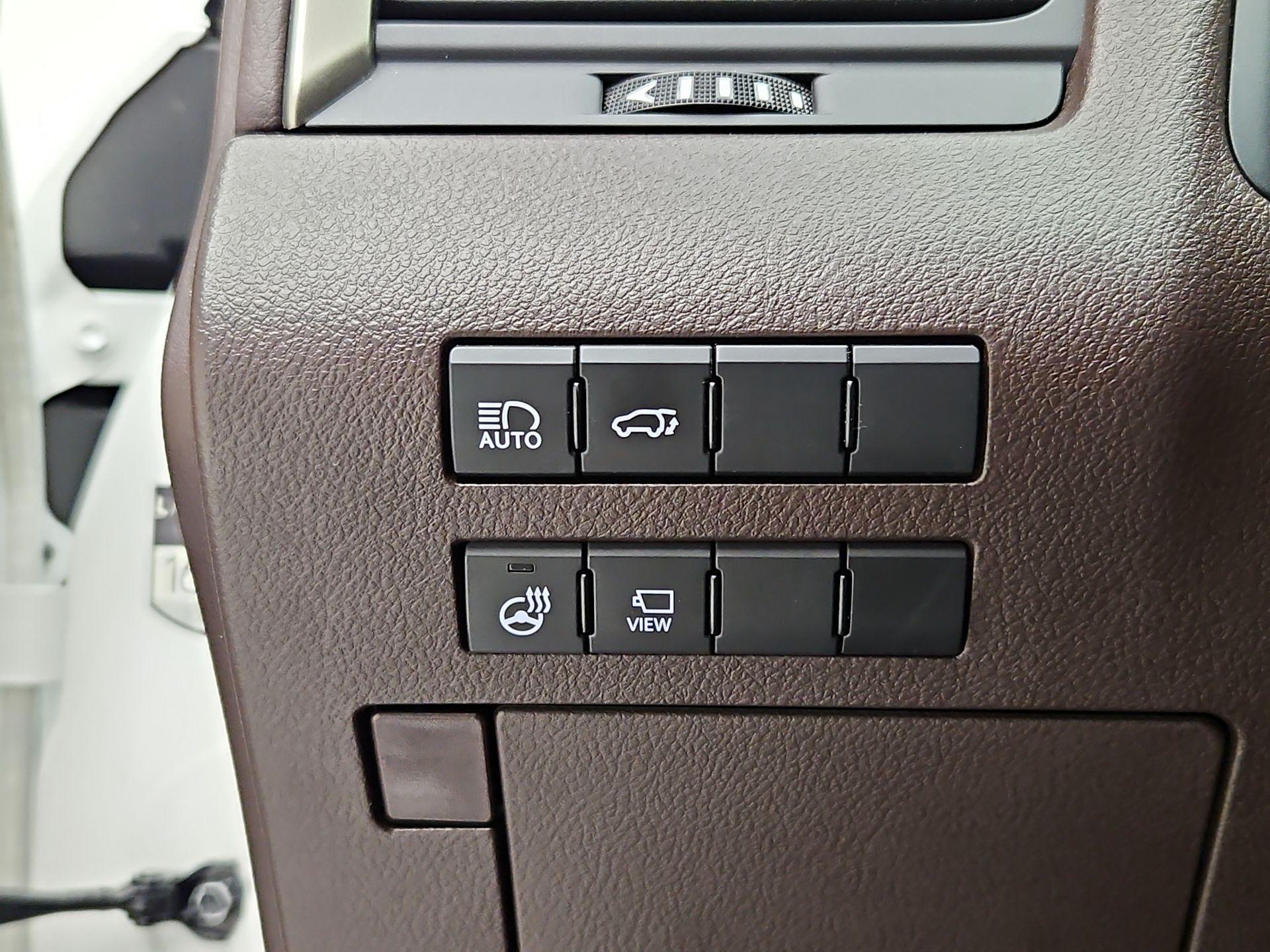 Thumbnail: 2019 Lexus RX - 13