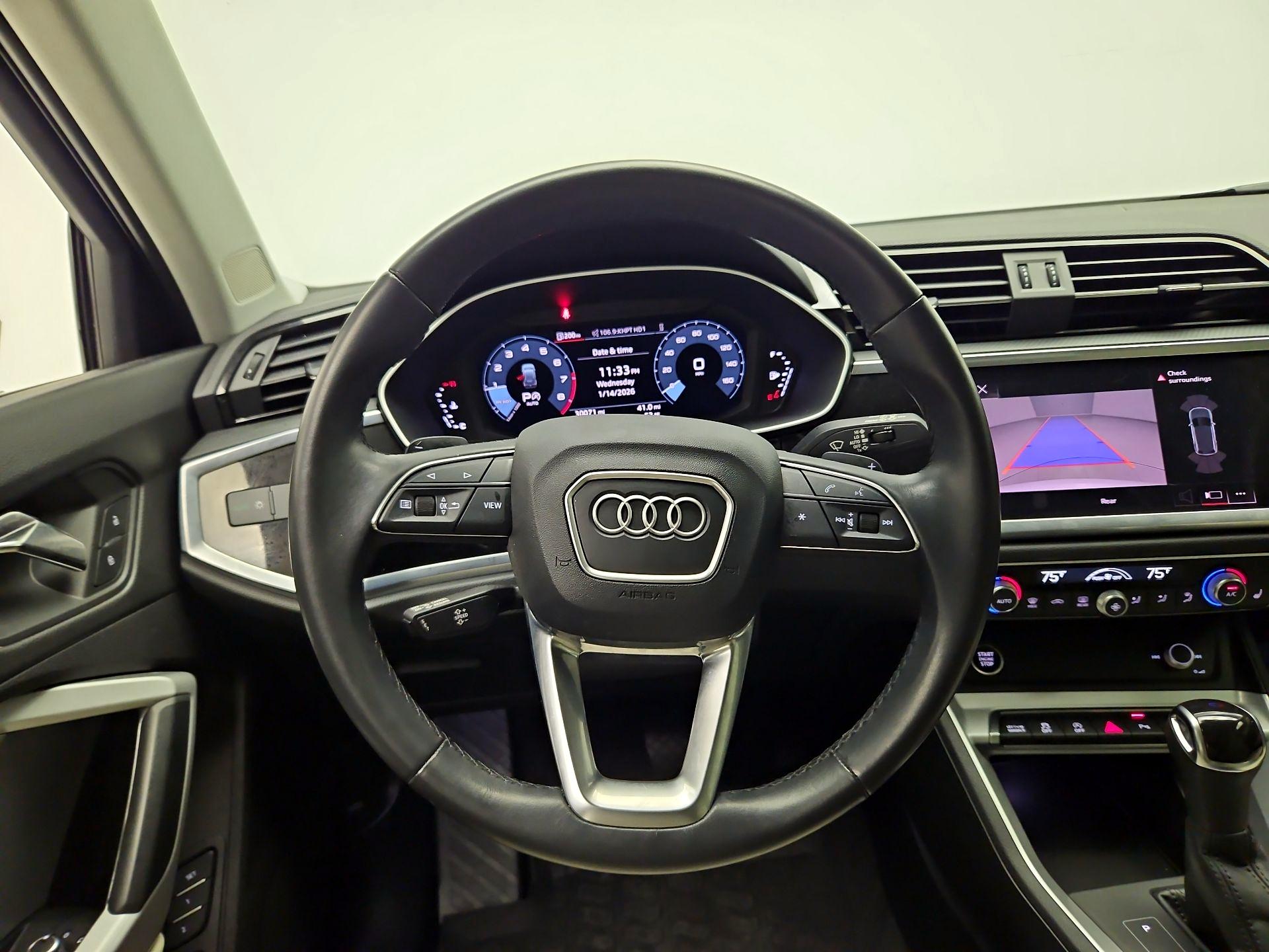 Thumbnail: 2022 Audi Q3 - 10