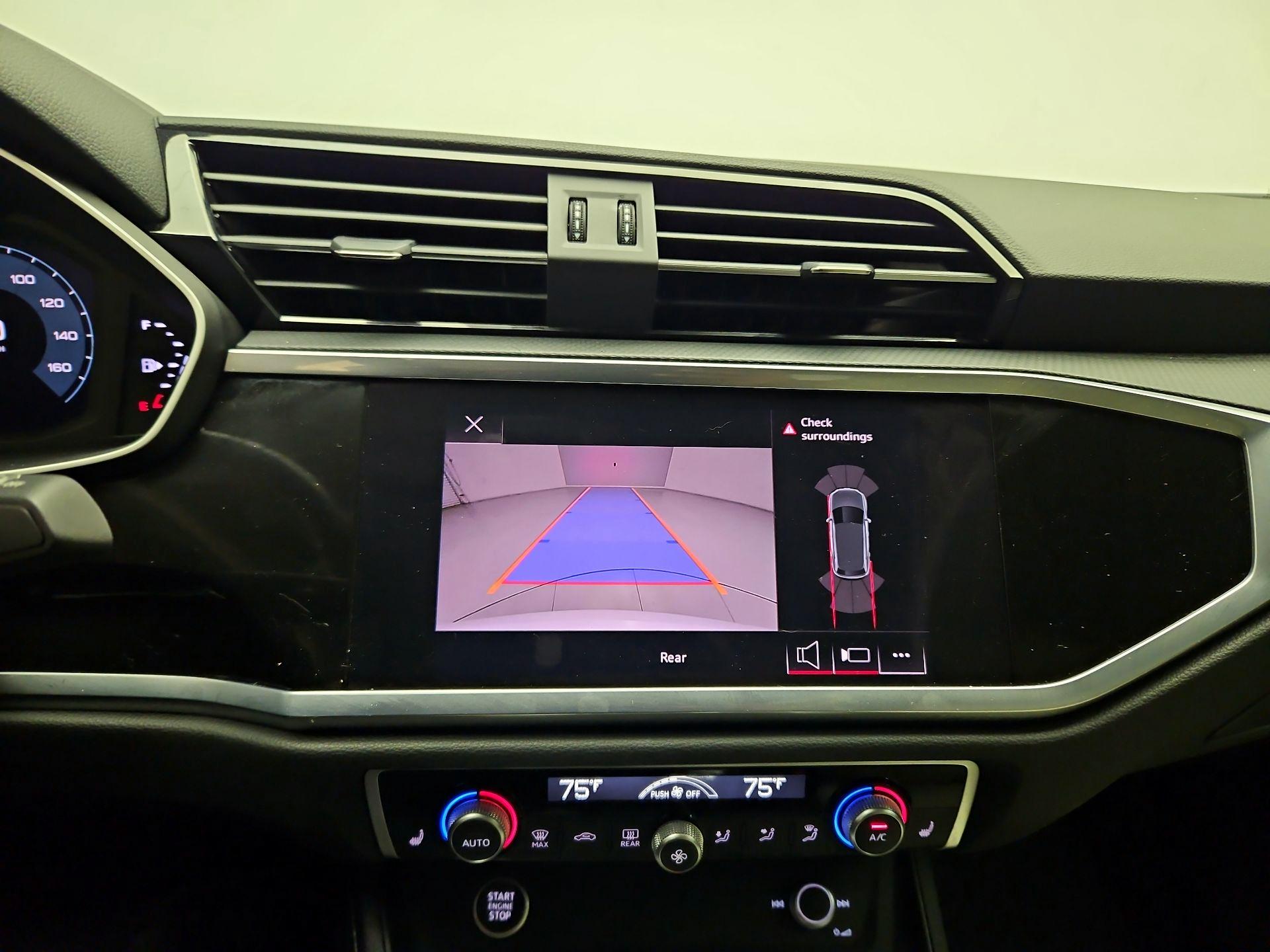 Thumbnail: 2022 Audi Q3 - 13