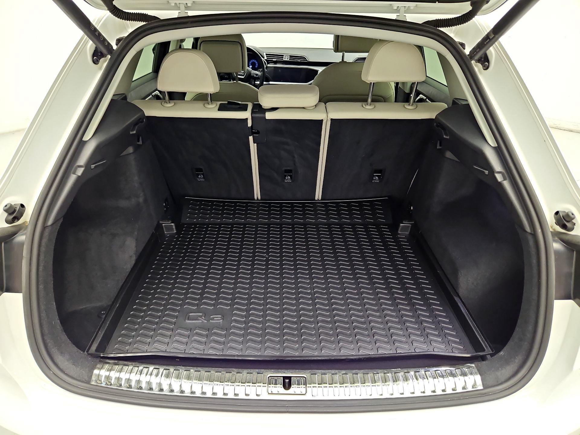 Thumbnail: 2022 Audi Q3 - 18