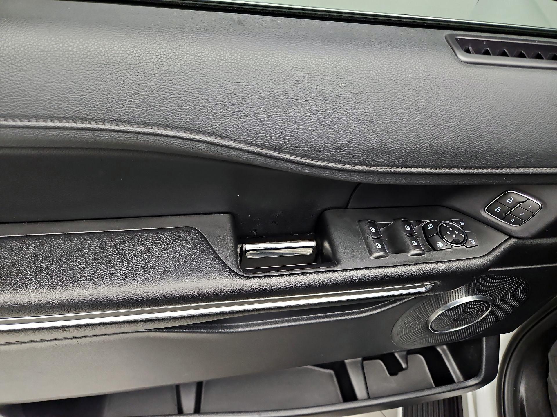 Thumbnail: 2021 Ford Expedition - 12