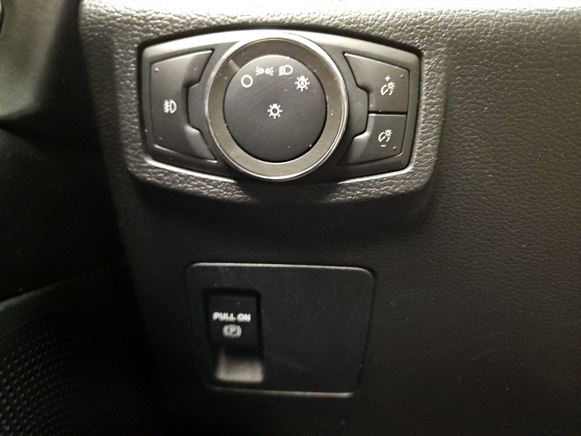 Thumbnail: 2021 Ford Expedition - 13