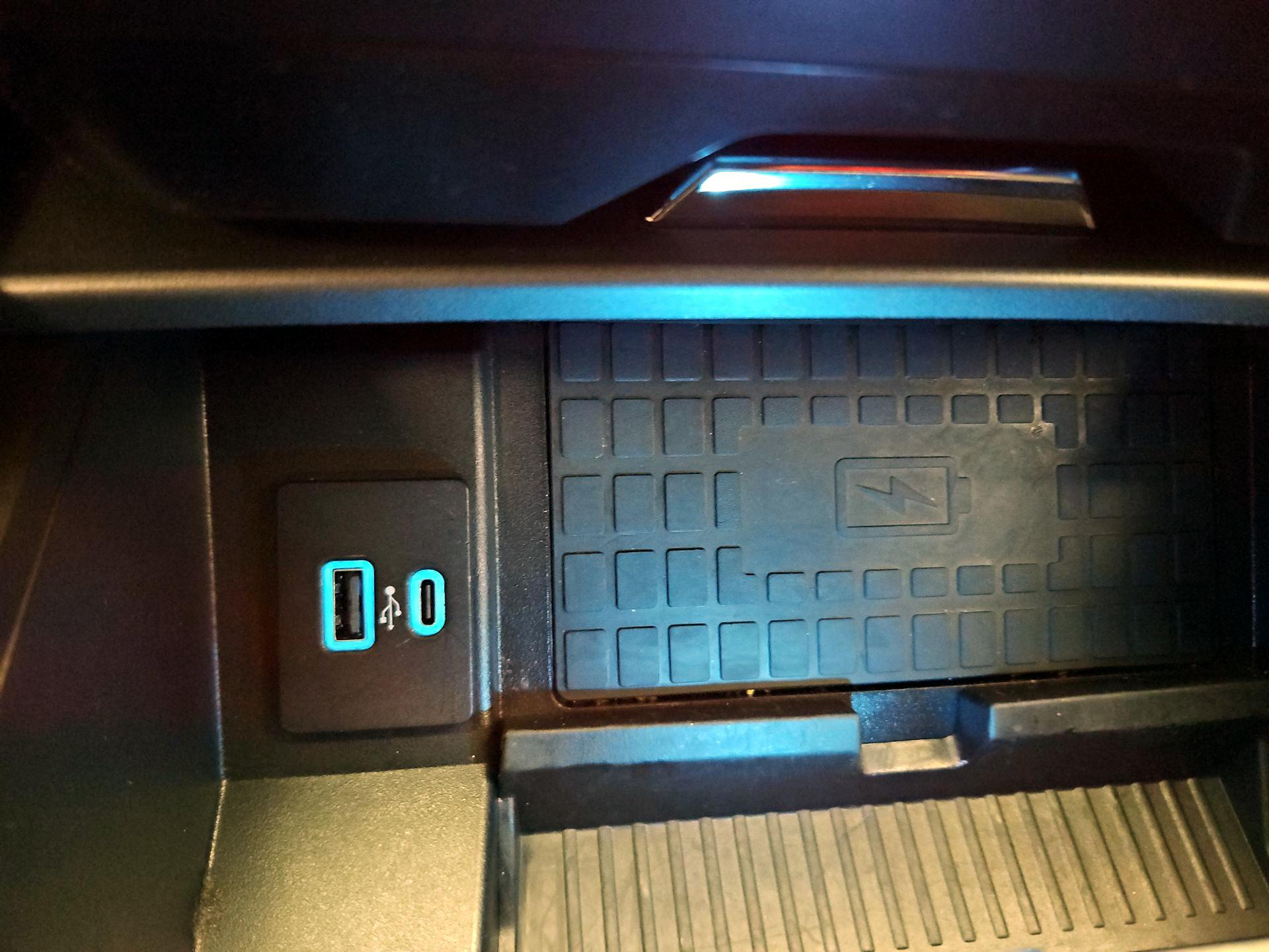 Thumbnail: 2021 Ford Expedition - 19