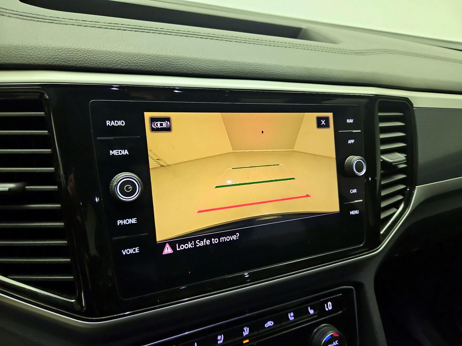 Thumbnail: 2021 Volkswagen Atlas - 15