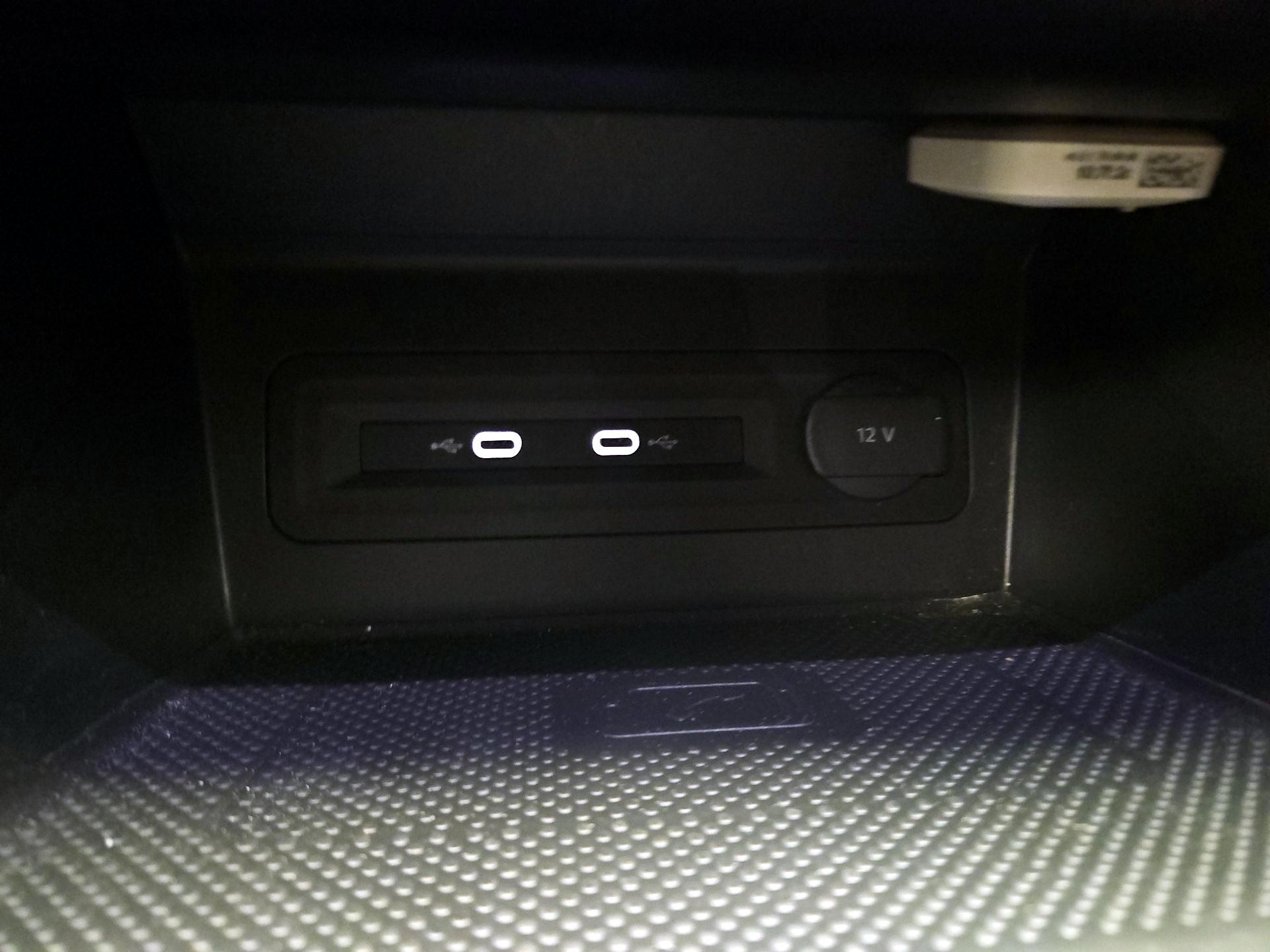 Thumbnail: 2021 Volkswagen Atlas - 19