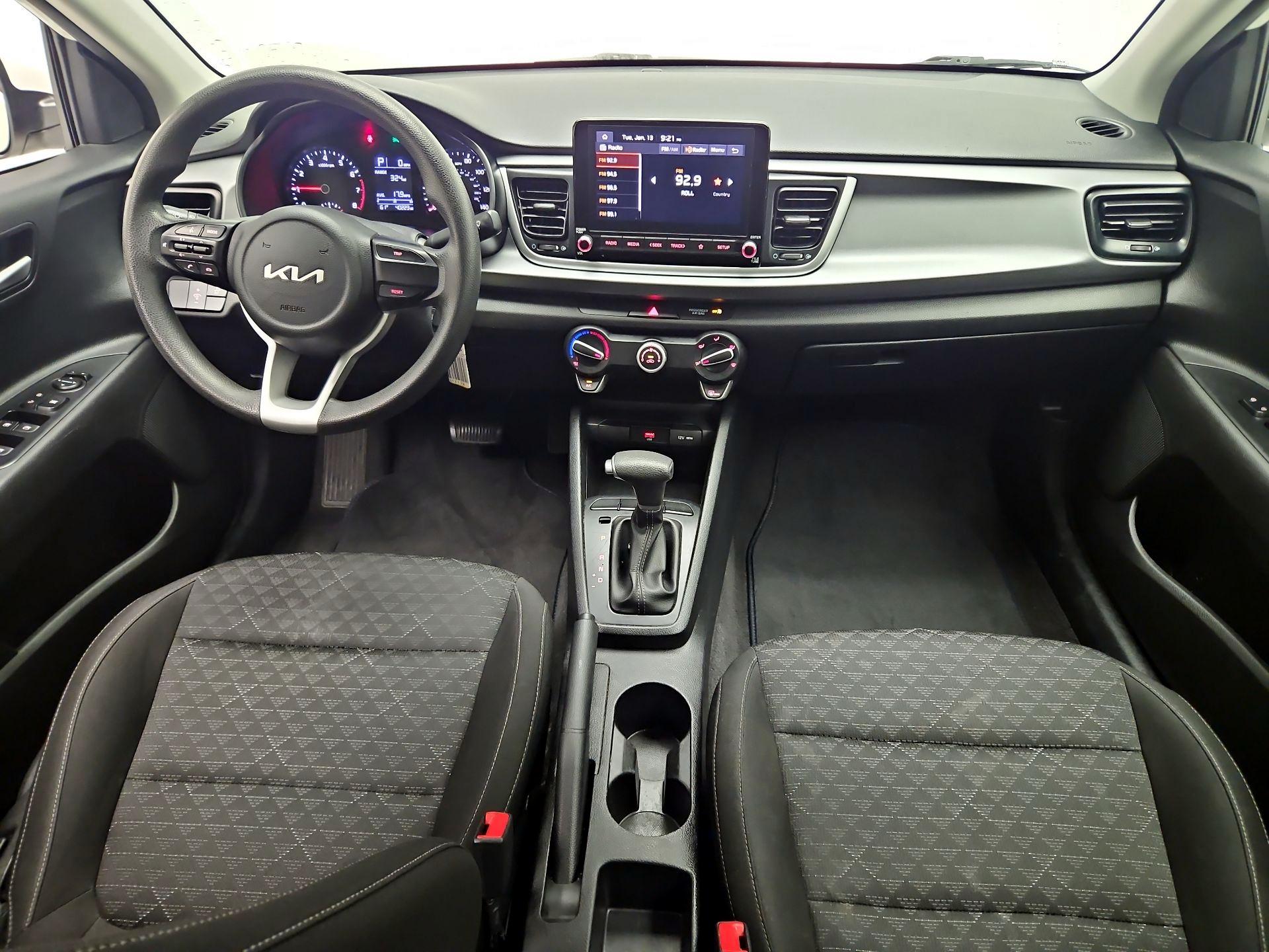 Thumbnail: 2023 Kia Rio - 9