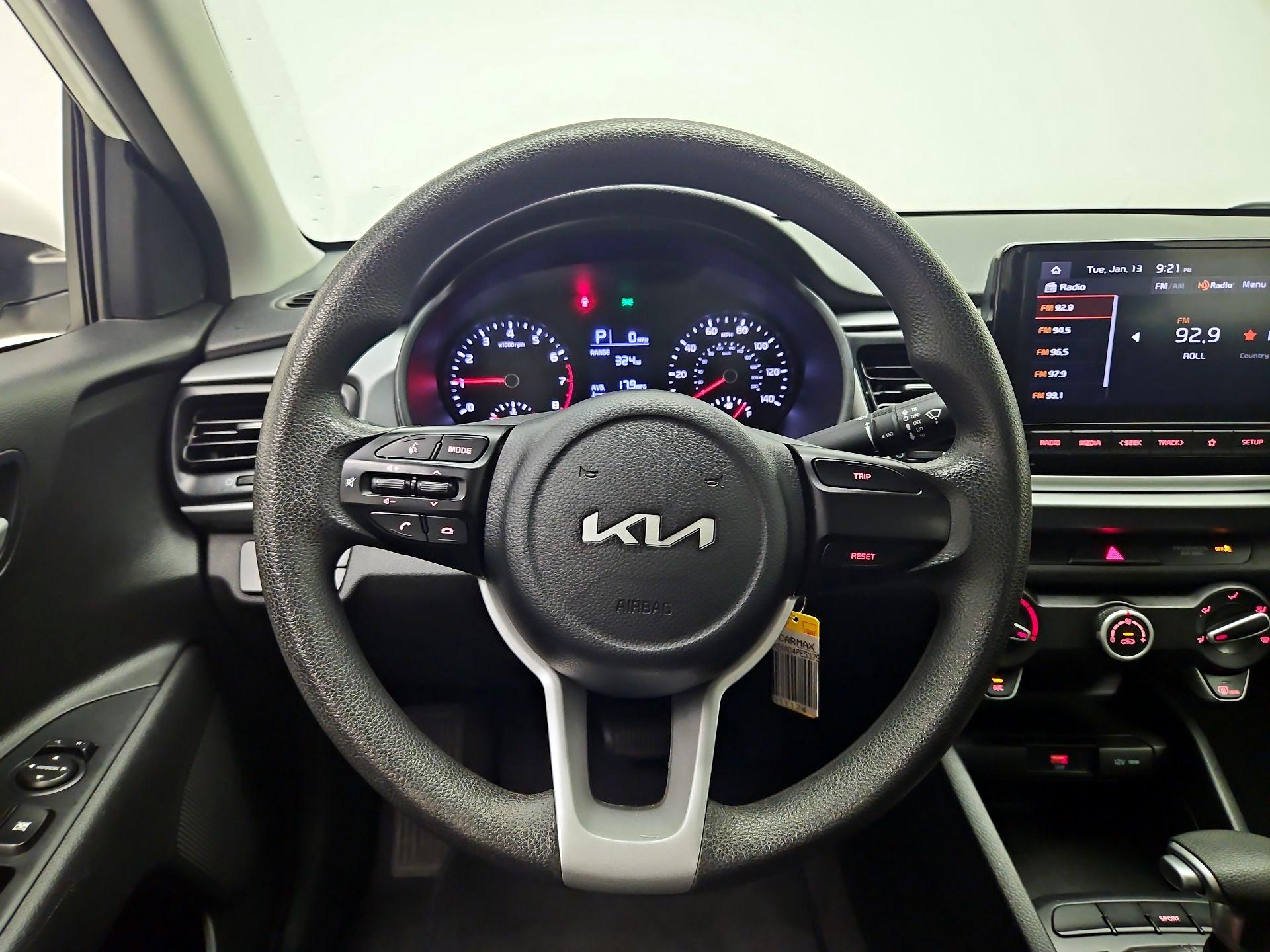 Thumbnail: 2023 Kia Rio - 10